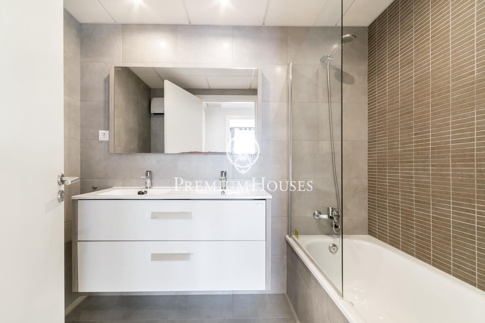 5 chambre Penthouse à vendre à Sitges avec piscine - 1 450 000 € (Ref: 8455778)