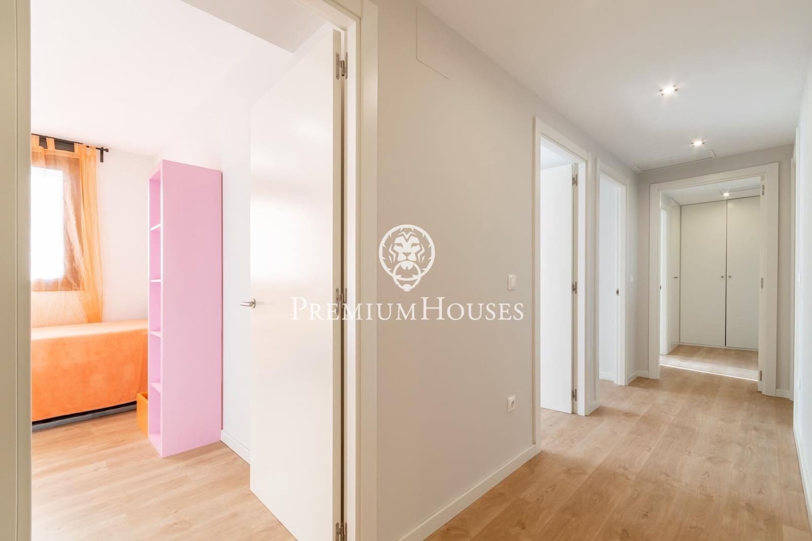 5 chambre Penthouse à vendre à Sitges avec piscine - 1 450 000 € (Ref: 8455778)