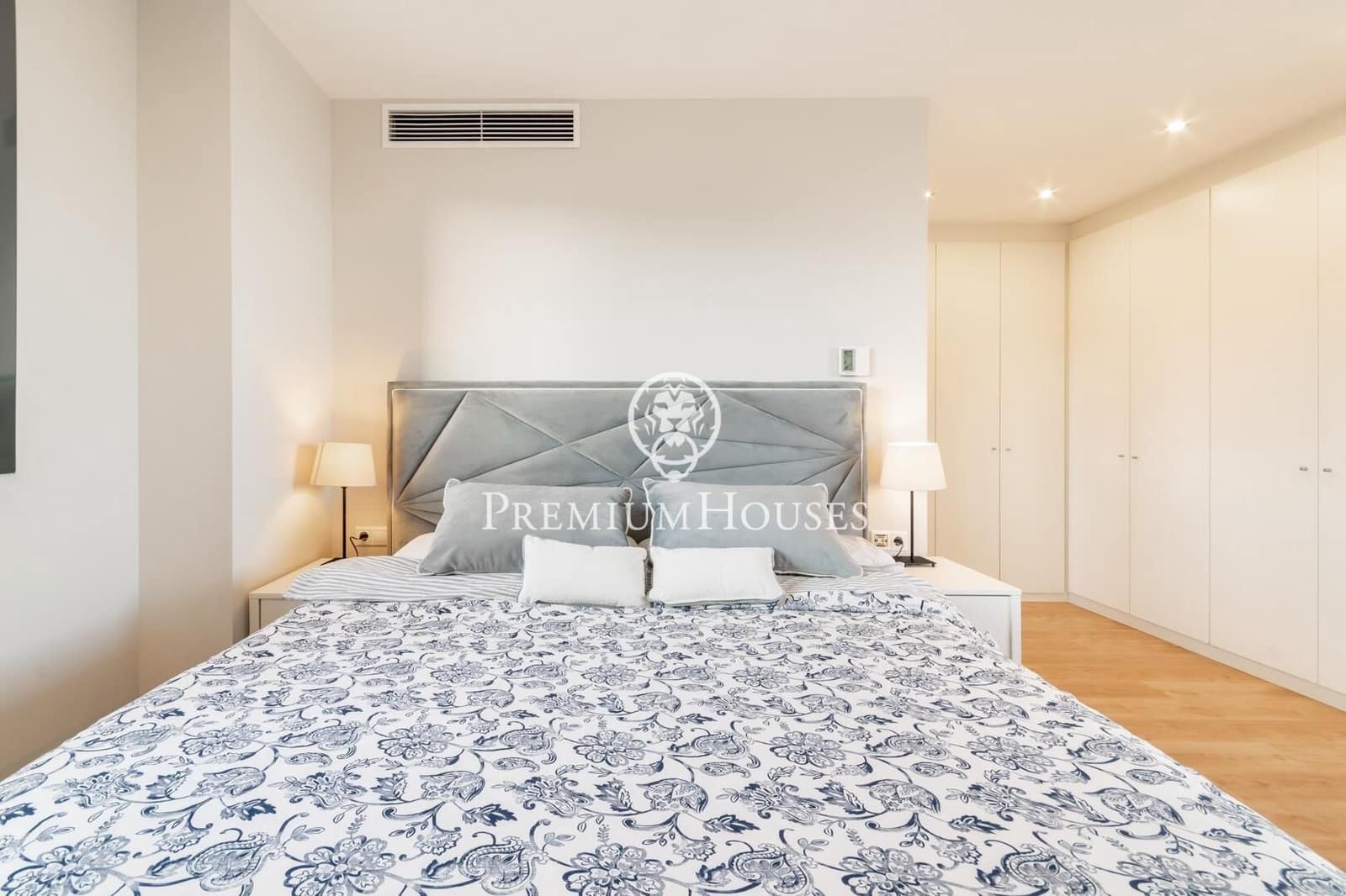 5 chambre Penthouse à vendre à Sitges avec piscine - 1 450 000 € (Ref: 8455778)