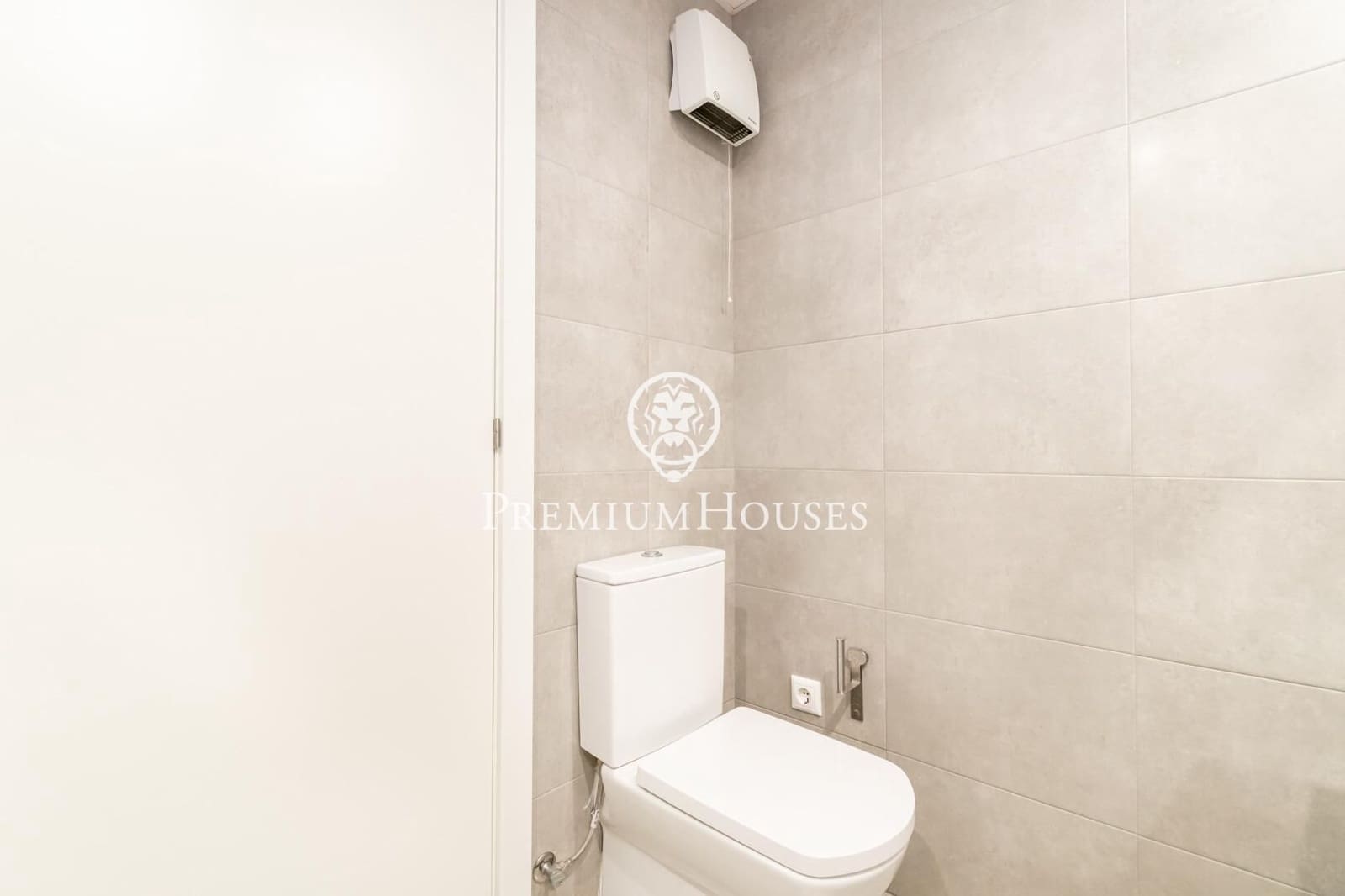 5 chambre Penthouse à vendre à Sitges avec piscine - 1 450 000 € (Ref: 8455778)