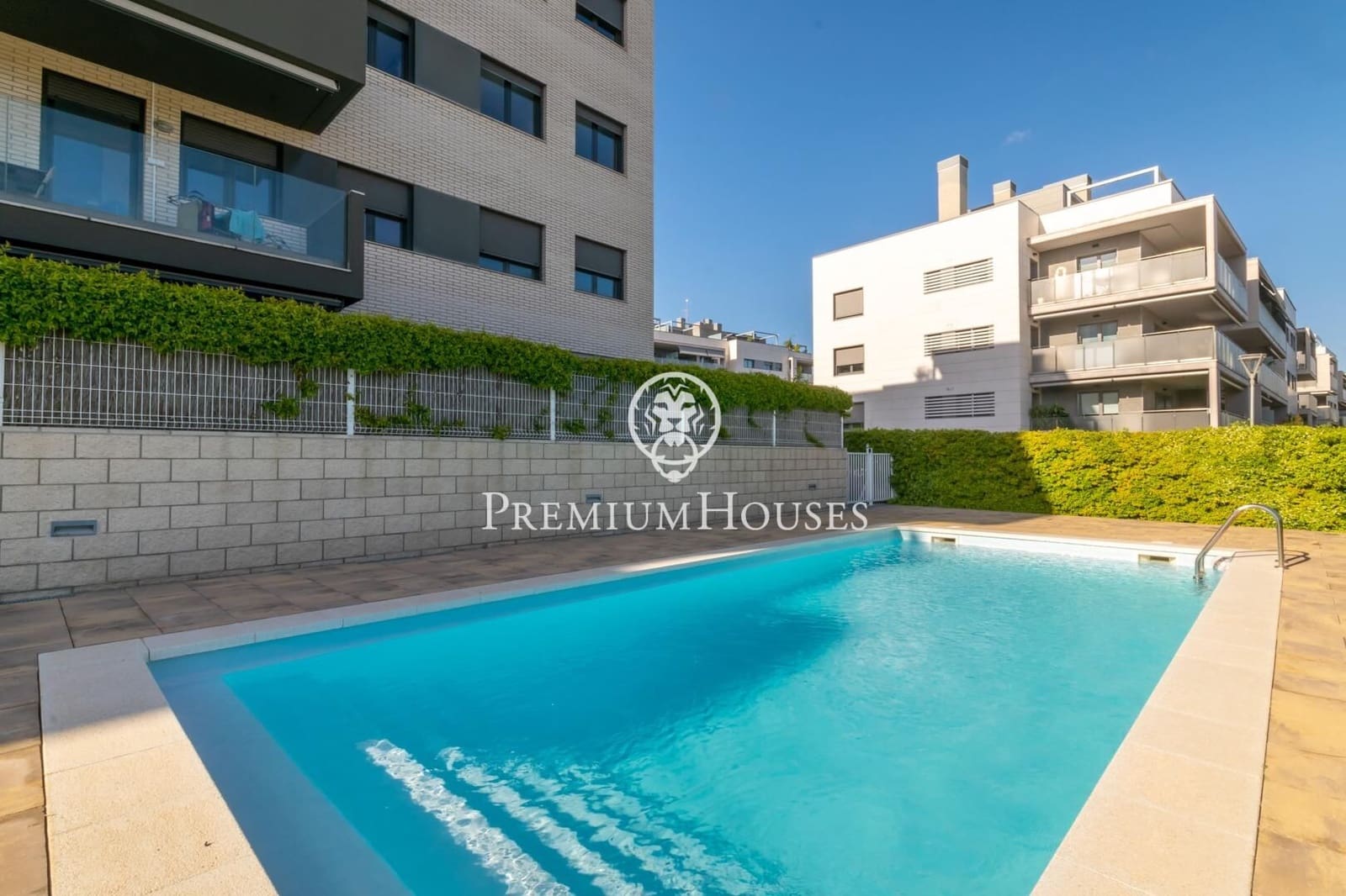5 chambre Penthouse à vendre à Sitges avec piscine - 1 450 000 € (Ref: 8455778)