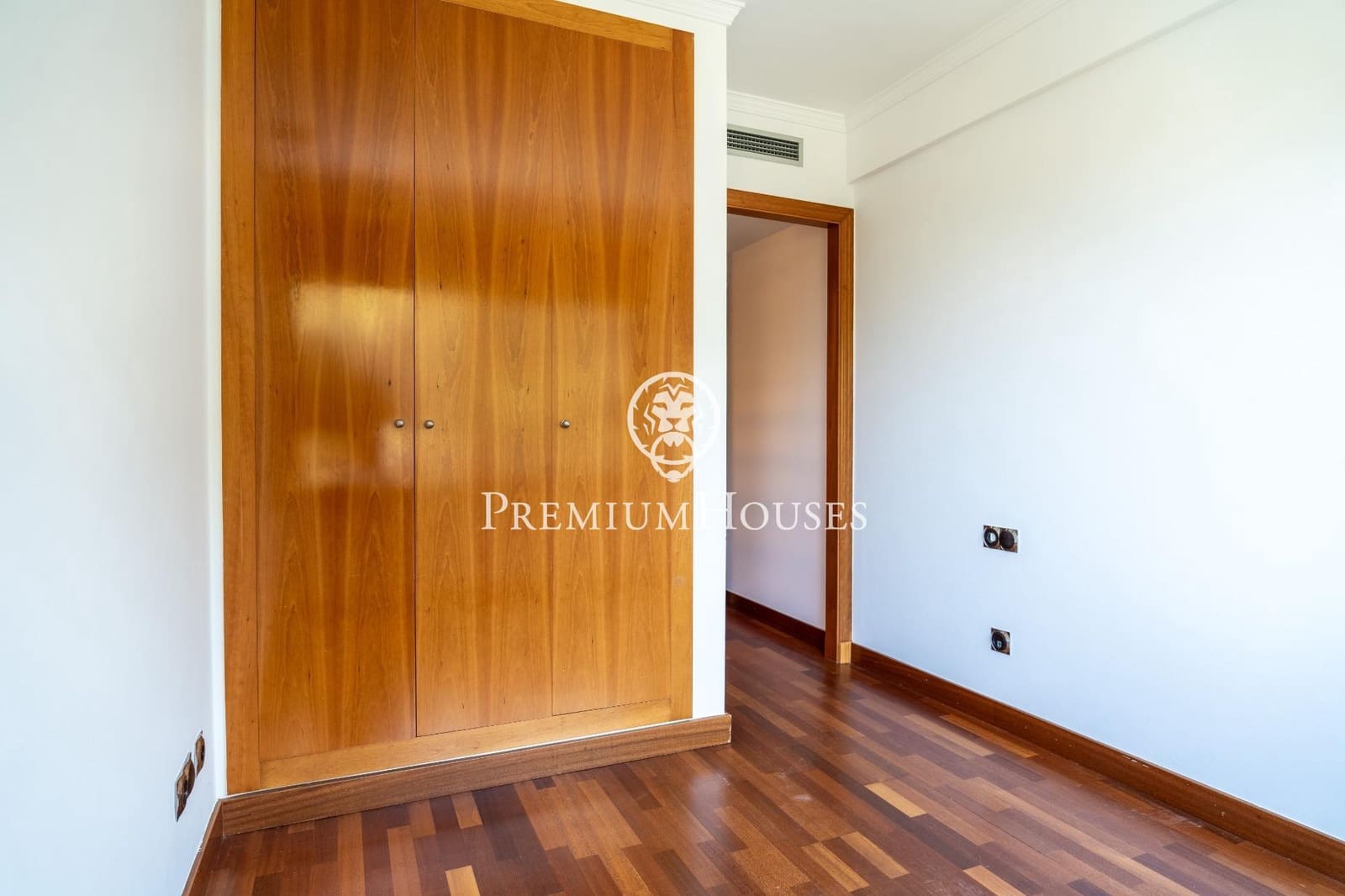 3 soveværelse Villa til salg i Sitges med swimmingpool - € 895.000 (Ref: 8455779)