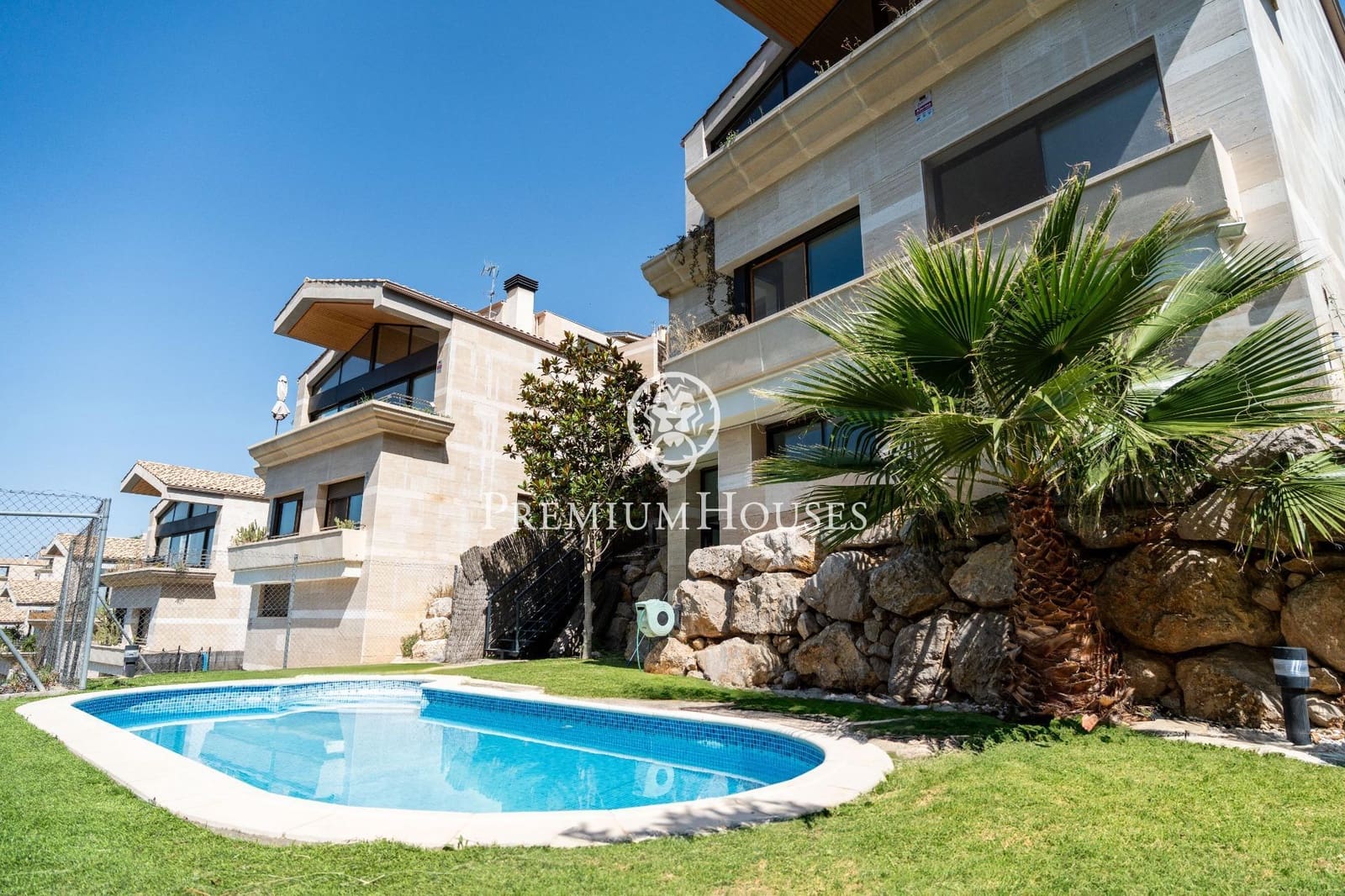 3 soveværelse Villa til salg i Sitges med swimmingpool - € 895.000 (Ref: 8455779)
