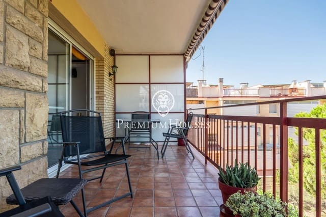 3 sypialnia Penthouse do wynajęcia w Castelldefels z basenem garażem - 1 800 € (Ref: 8460271)