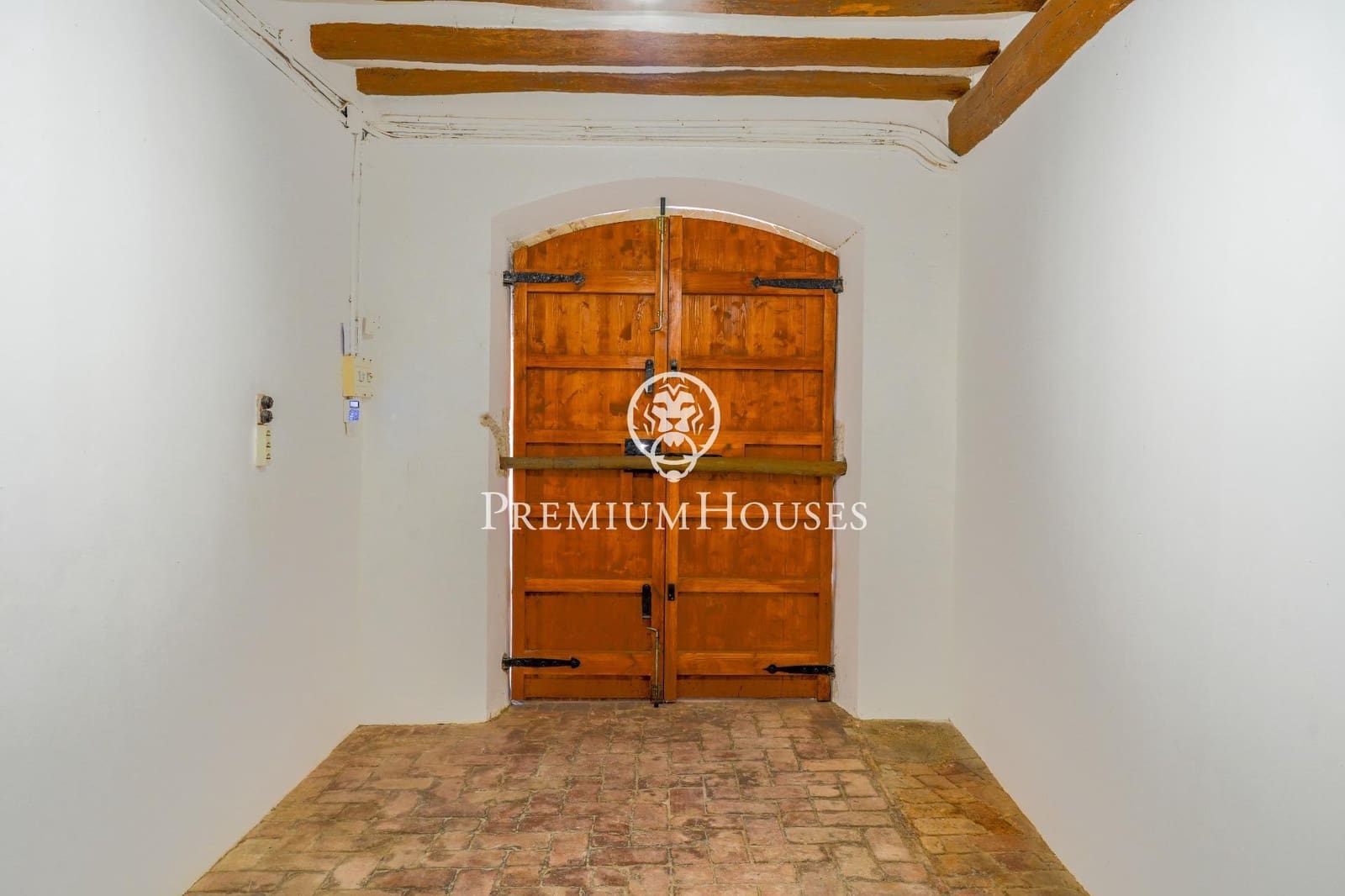 10 slaapkamer Finca/Landhuis te koop in Castellet i la Gornal met garage - € 2.200.000 (Ref: 8472577)