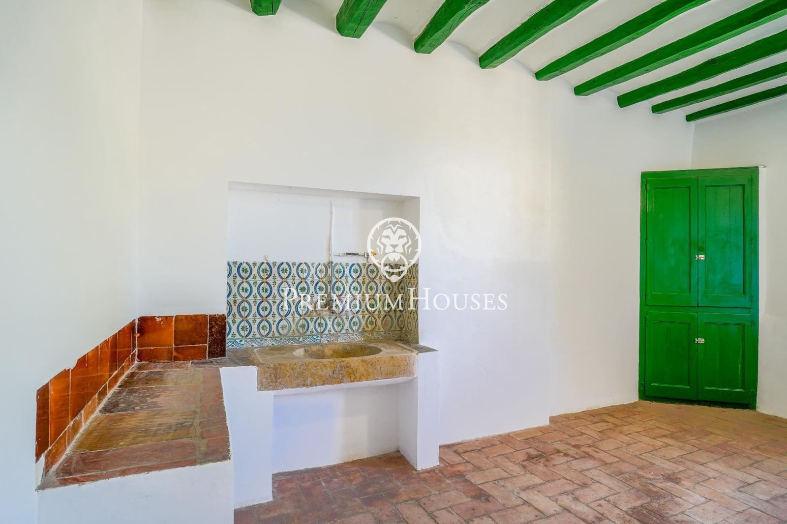 10 slaapkamer Finca/Landhuis te koop in Castellet i la Gornal met garage - € 2.200.000 (Ref: 8472577)