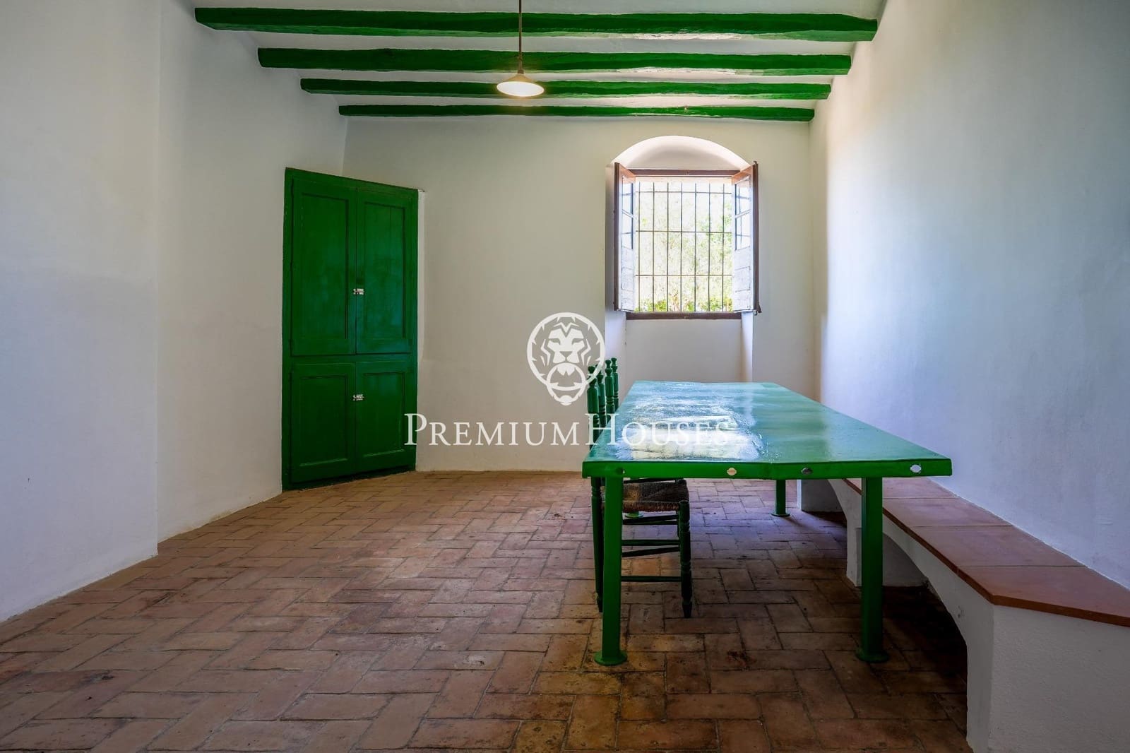 10 slaapkamer Finca/Landhuis te koop in Castellet i la Gornal met garage - € 2.200.000 (Ref: 8472577)