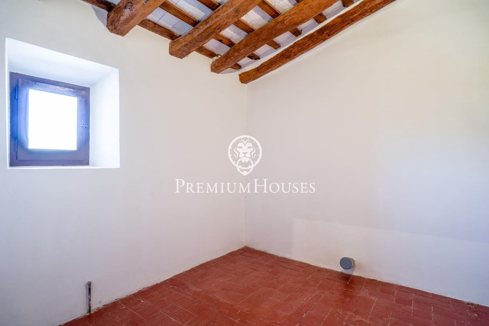 10 slaapkamer Finca/Landhuis te koop in Castellet i la Gornal met garage - € 2.200.000 (Ref: 8472577)