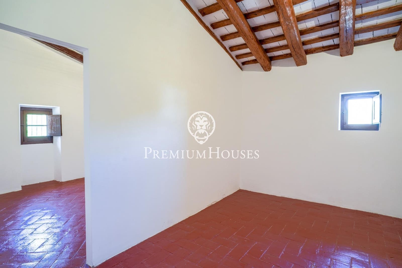 10 slaapkamer Finca/Landhuis te koop in Castellet i la Gornal met garage - € 2.200.000 (Ref: 8472577)