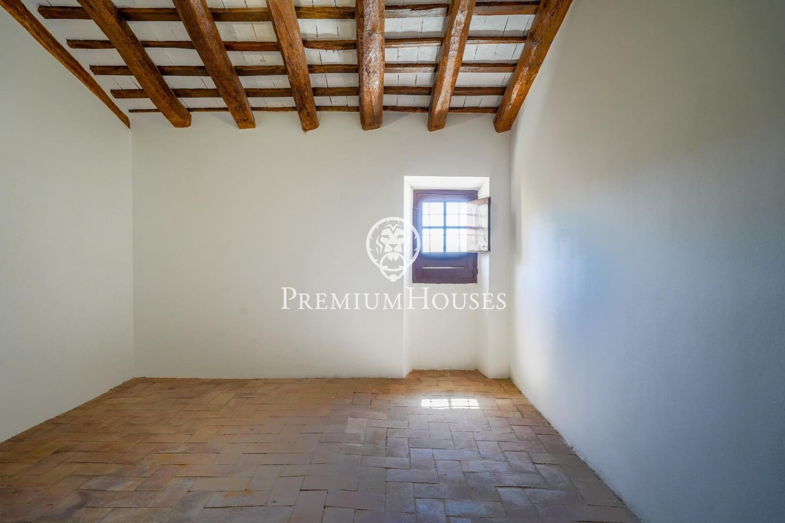 10 slaapkamer Finca/Landhuis te koop in Castellet i la Gornal met garage - € 2.200.000 (Ref: 8472577)