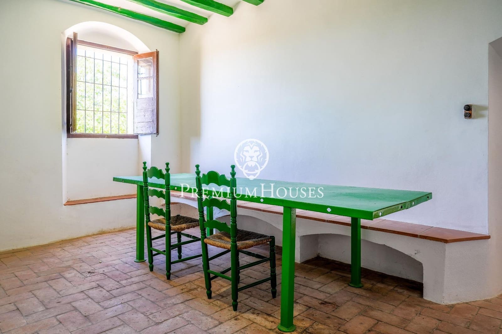10 slaapkamer Finca/Landhuis te koop in Castellet i la Gornal met garage - € 2.200.000 (Ref: 8472577)
