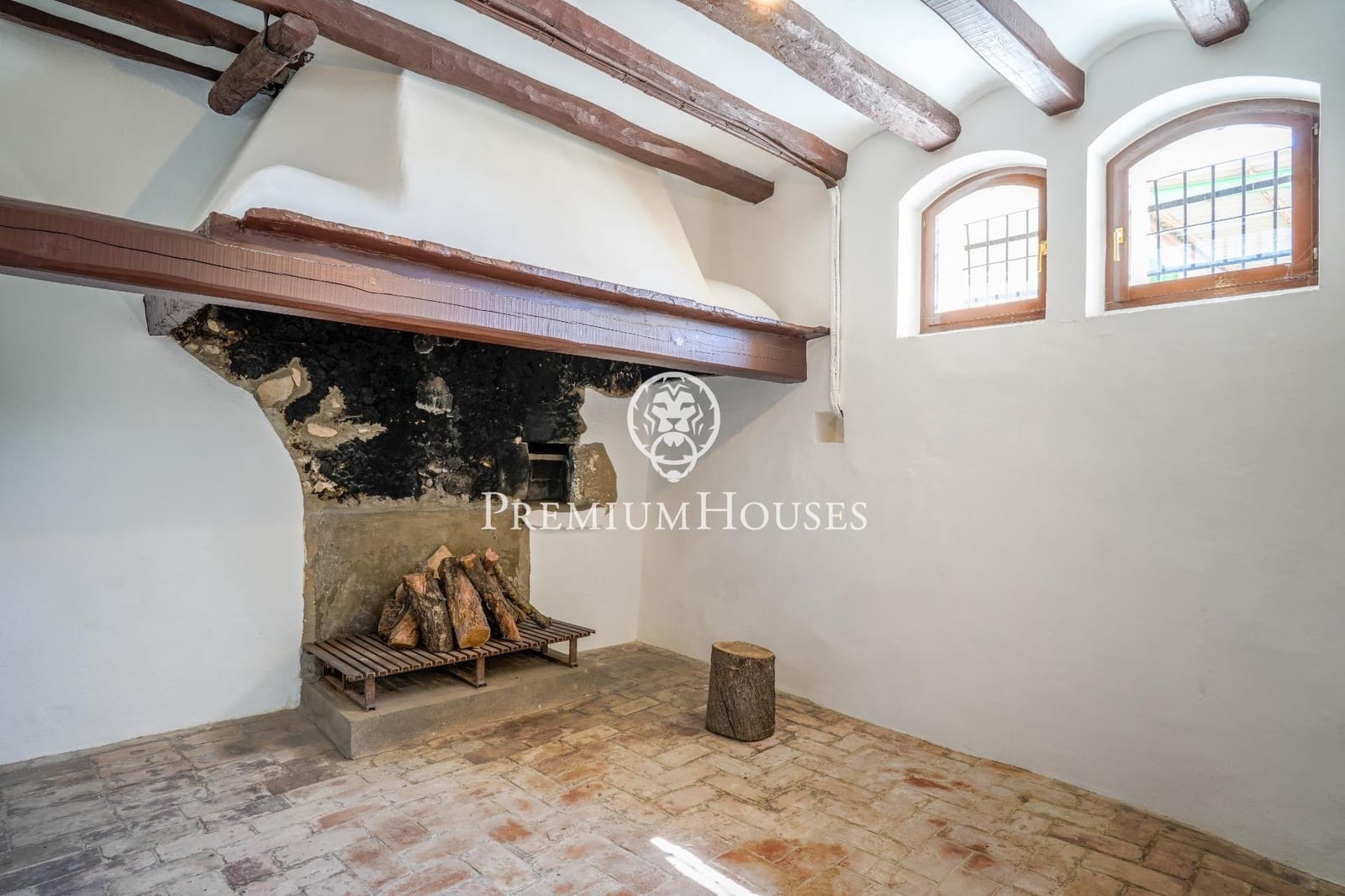 10 slaapkamer Finca/Landhuis te koop in Castellet i la Gornal met garage - € 2.200.000 (Ref: 8472577)