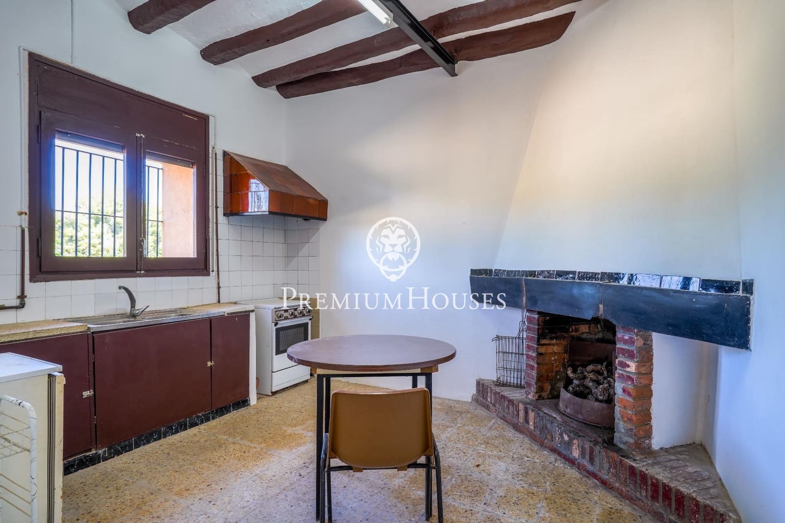 10 slaapkamer Finca/Landhuis te koop in Castellet i la Gornal met garage - € 2.200.000 (Ref: 8472577)