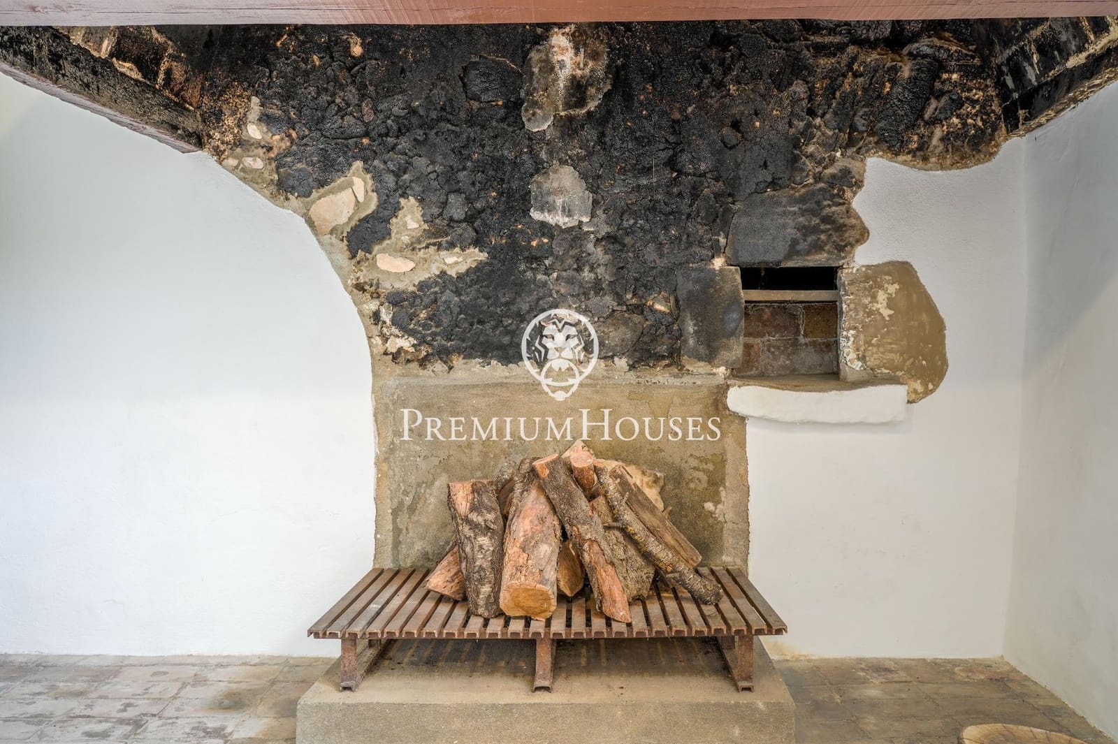 10 slaapkamer Finca/Landhuis te koop in Castellet i la Gornal met garage - € 2.200.000 (Ref: 8472577)