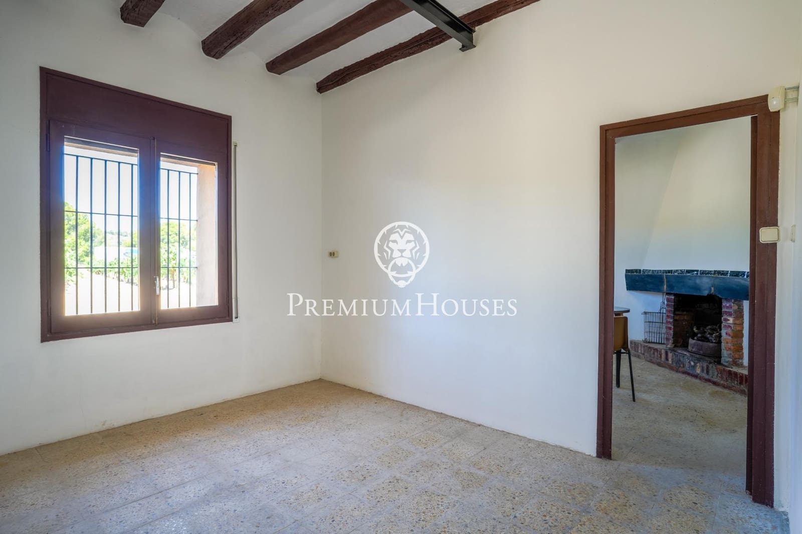 10 slaapkamer Finca/Landhuis te koop in Castellet i la Gornal met garage - € 2.200.000 (Ref: 8472577)