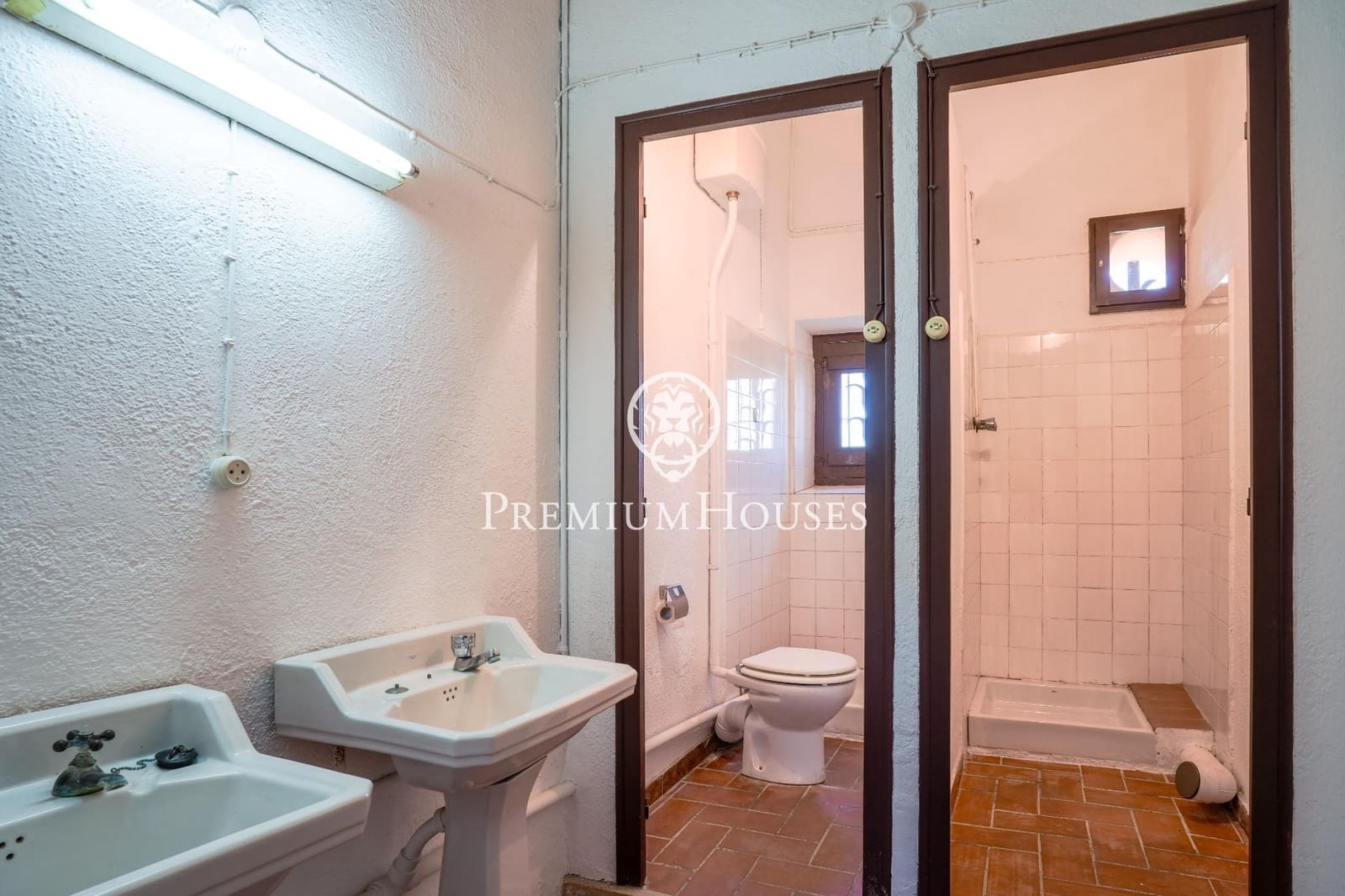 10 slaapkamer Finca/Landhuis te koop in Castellet i la Gornal met garage - € 2.200.000 (Ref: 8472577)