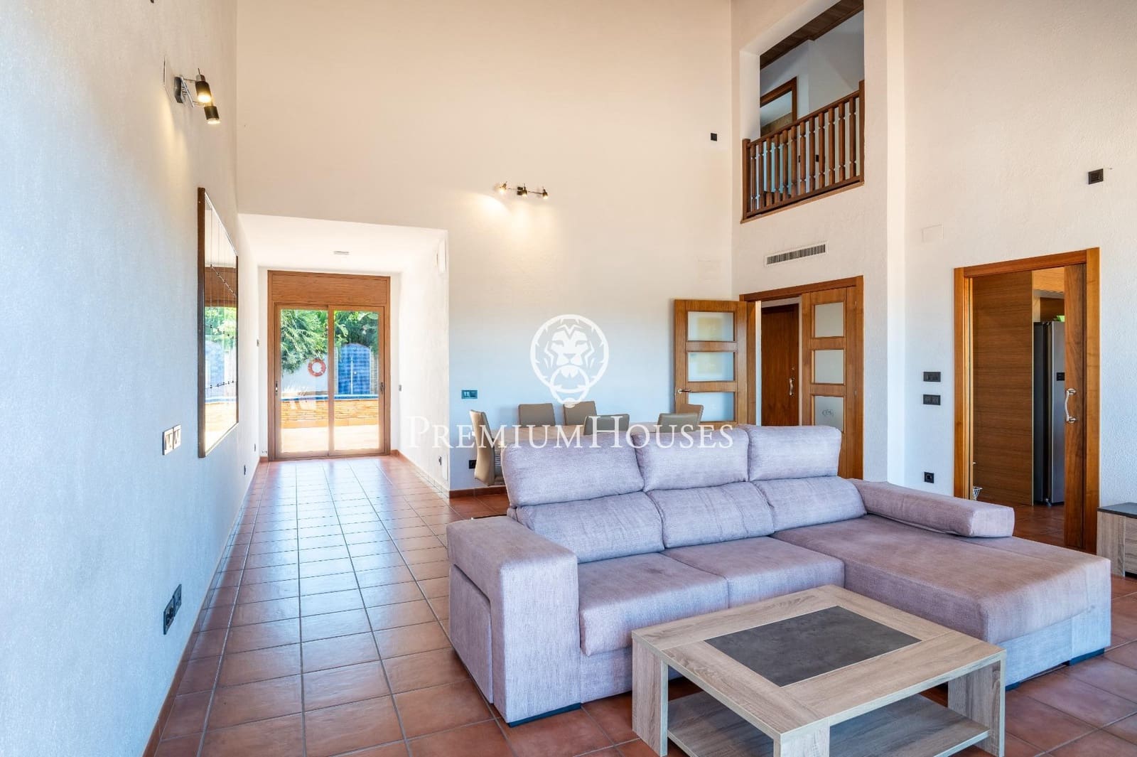 4 soveværelse Rækkehus til salg i Vilanova i la Geltru med swimmingpool garage - € 449.000 (Ref: 8529712)