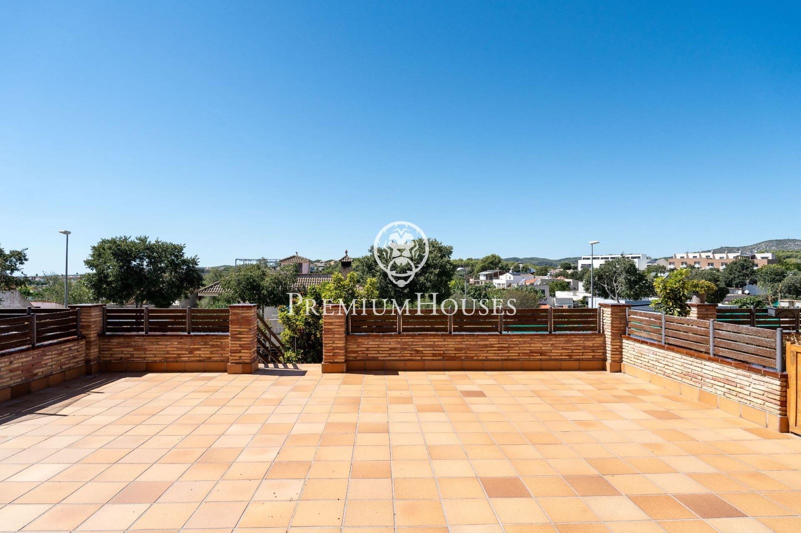 4 soveværelse Rækkehus til salg i Vilanova i la Geltru med swimmingpool garage - € 449.000 (Ref: 8529712)