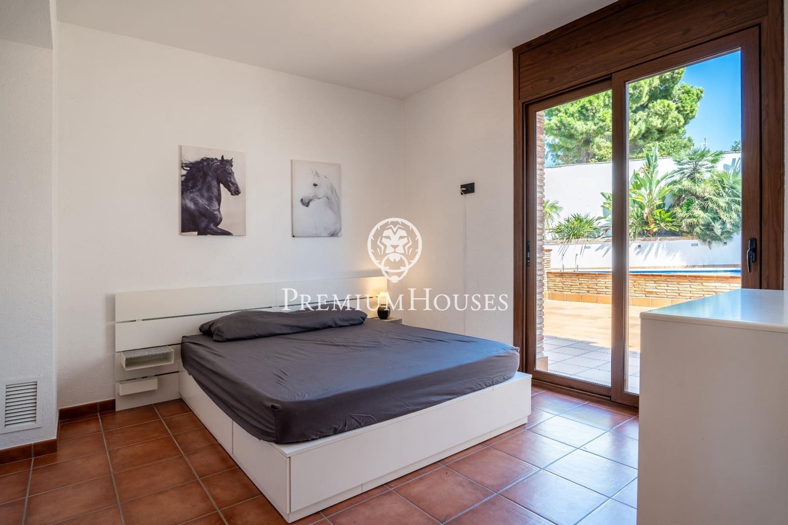 4 soveværelse Rækkehus til salg i Vilanova i la Geltru med swimmingpool garage - € 449.000 (Ref: 8529712)