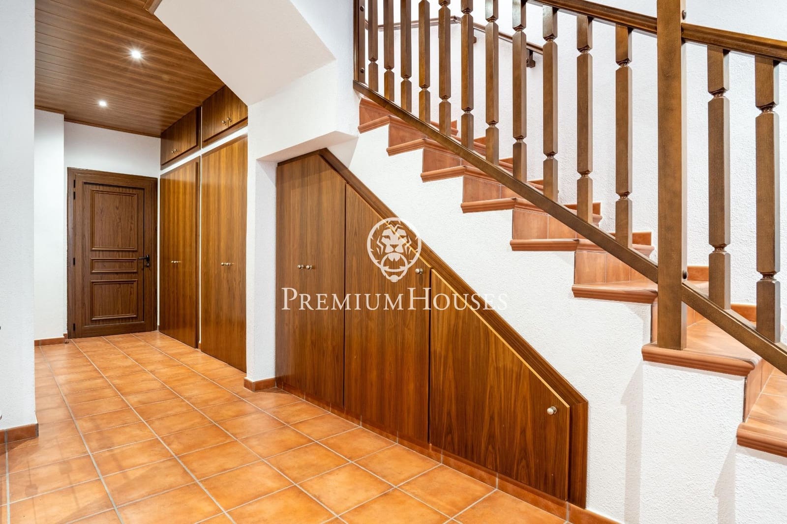 4 soveværelse Rækkehus til salg i Vilanova i la Geltru med swimmingpool garage - € 449.000 (Ref: 8529712)