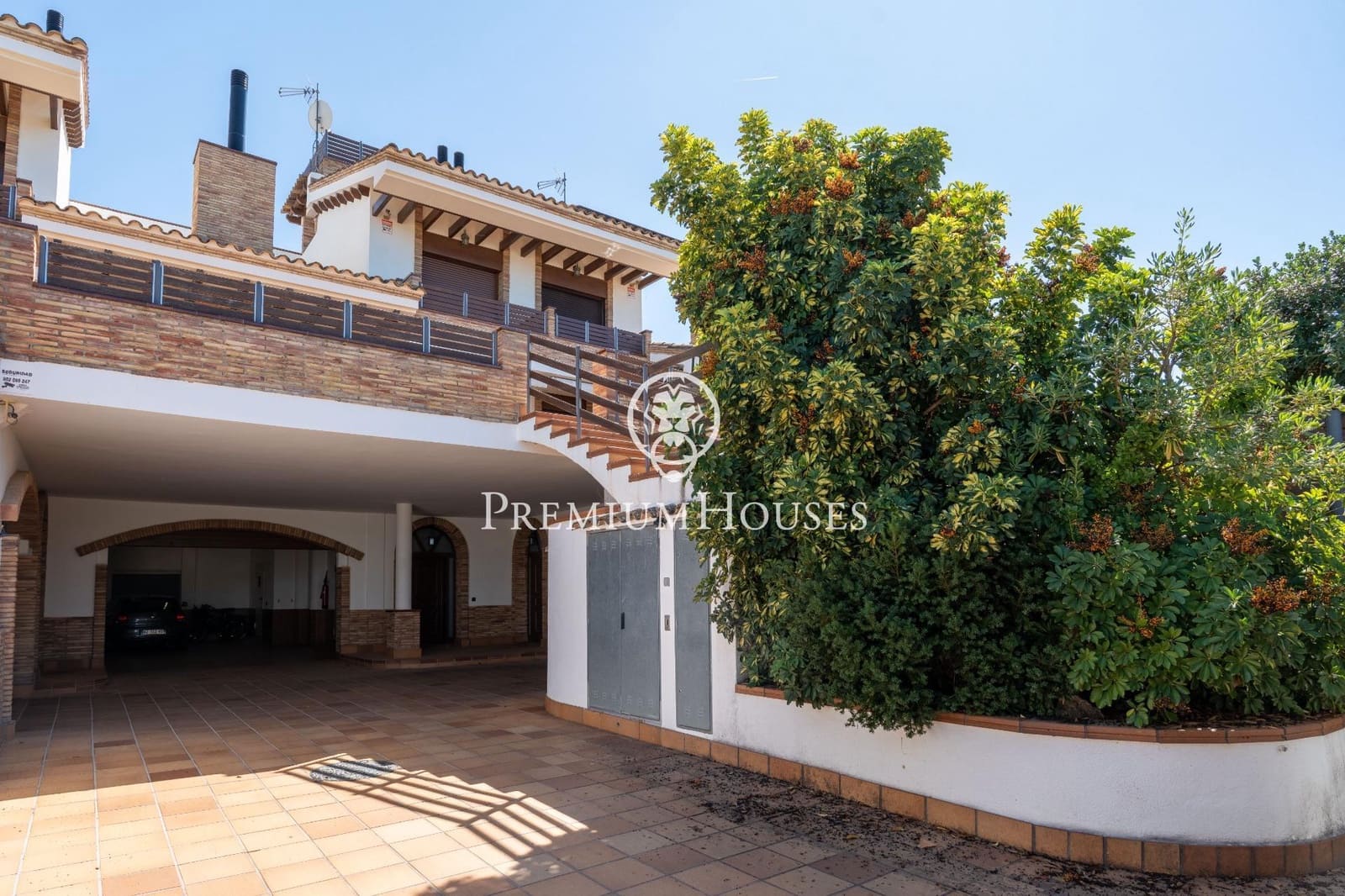 4 soveværelse Rækkehus til salg i Vilanova i la Geltru med swimmingpool garage - € 449.000 (Ref: 8529712)