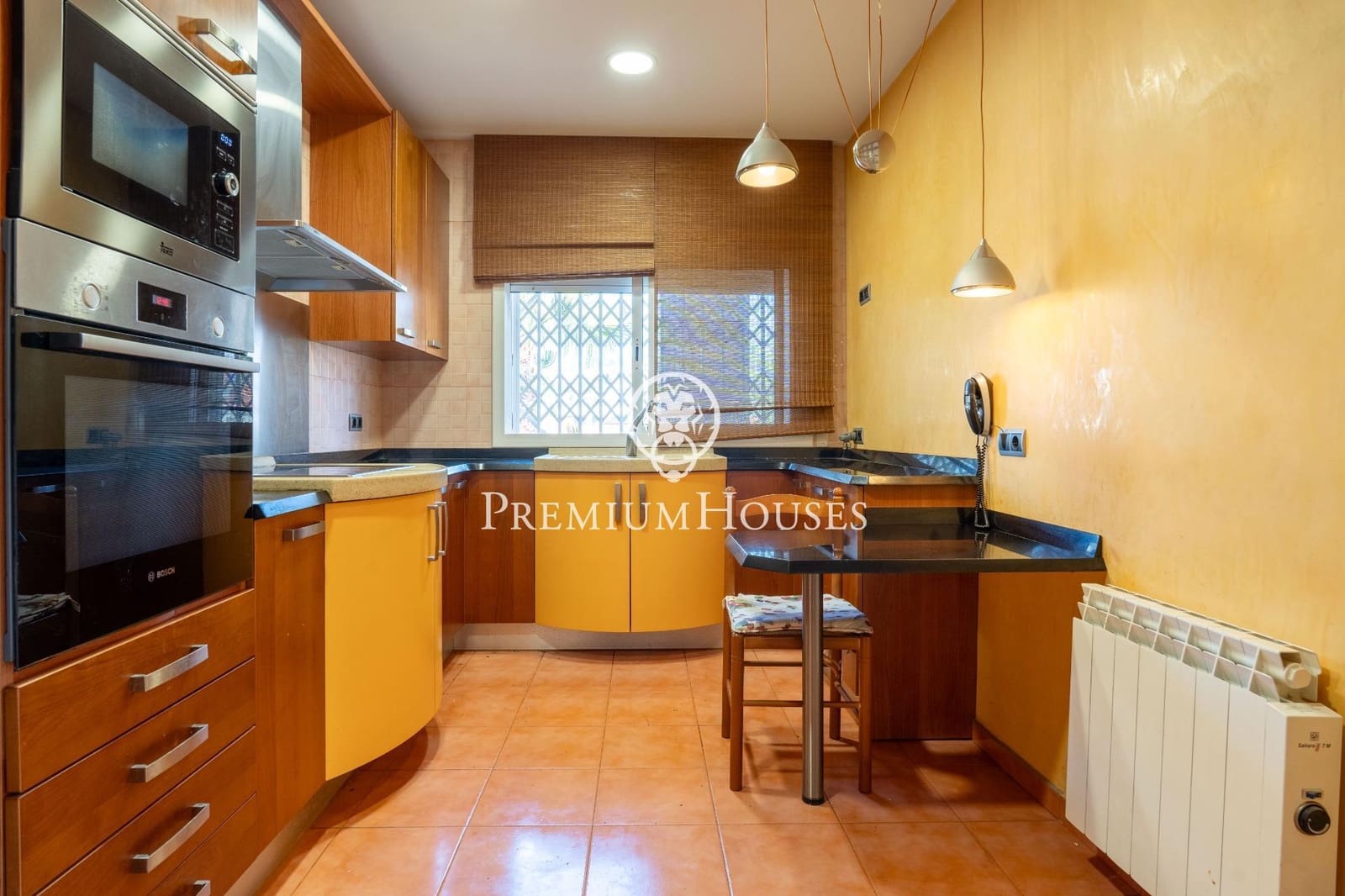 6 soveværelse Villa til salg i Sitges med swimmingpool garage - € 900.000 (Ref: 8549330)