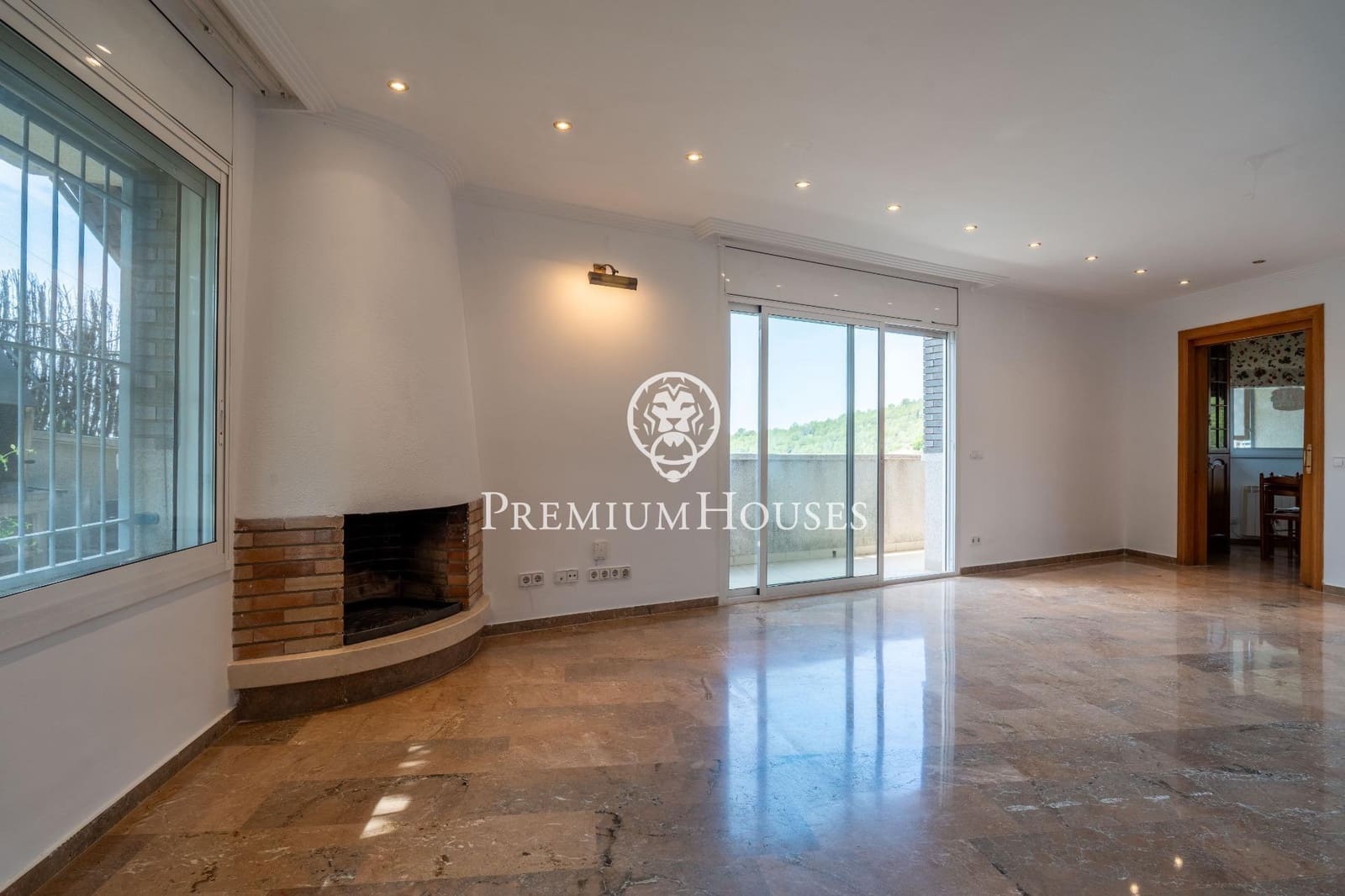 6 soveværelse Villa til salg i Sitges med swimmingpool garage - € 900.000 (Ref: 8549330)