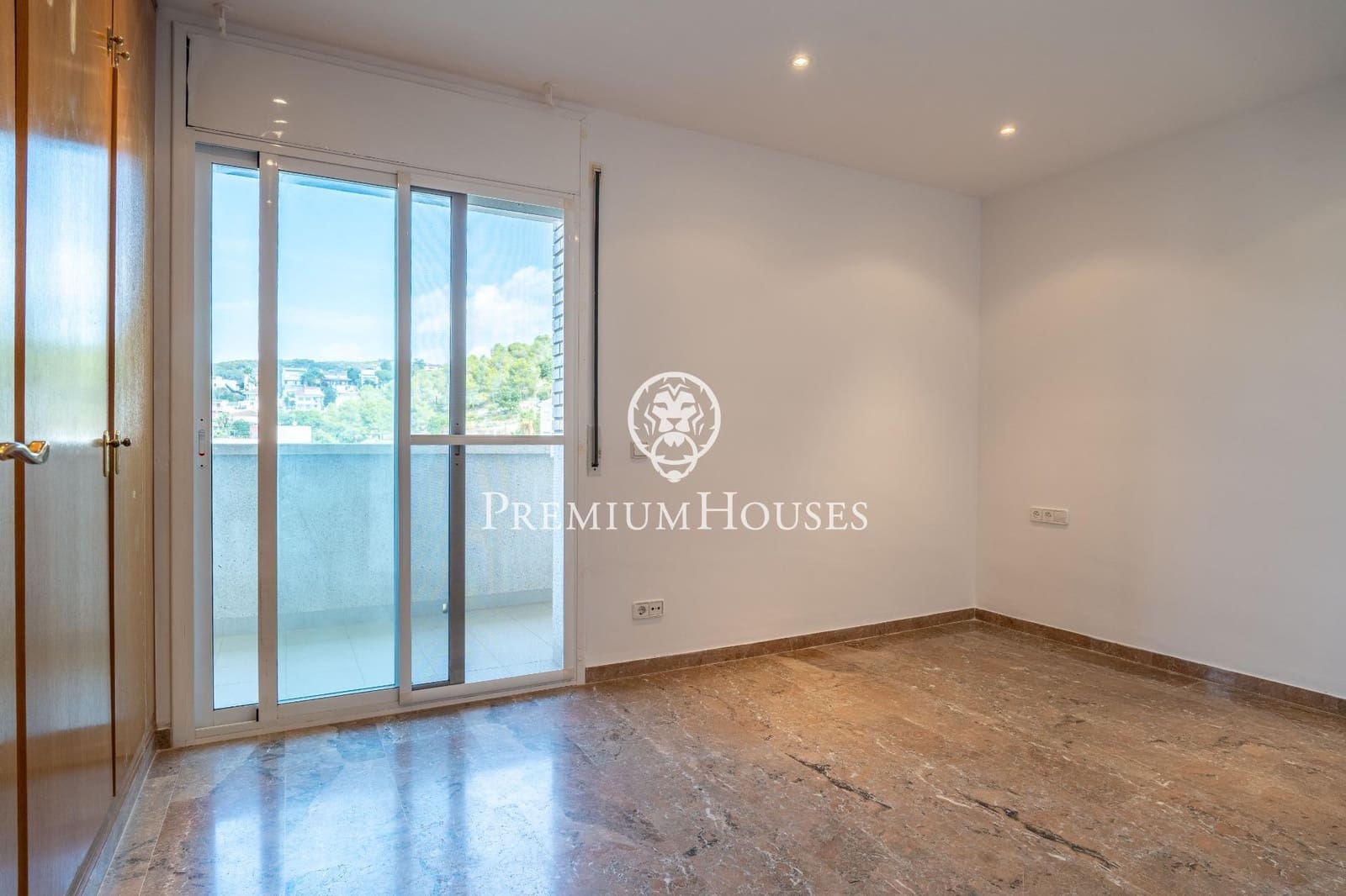 6 soveværelse Villa til salg i Sitges med swimmingpool garage - € 900.000 (Ref: 8549330)