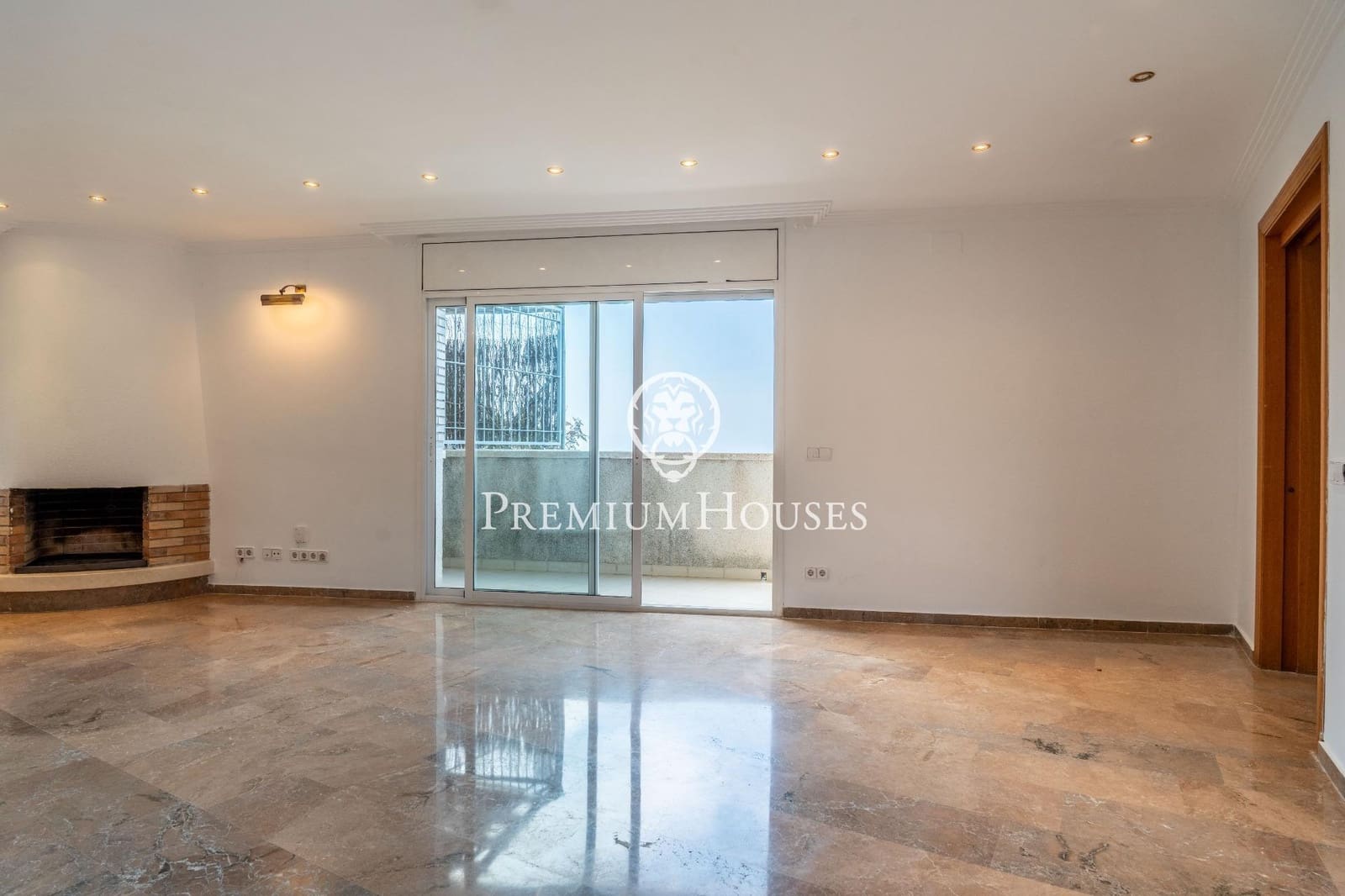 6 soveværelse Villa til salg i Sitges med swimmingpool garage - € 900.000 (Ref: 8549330)