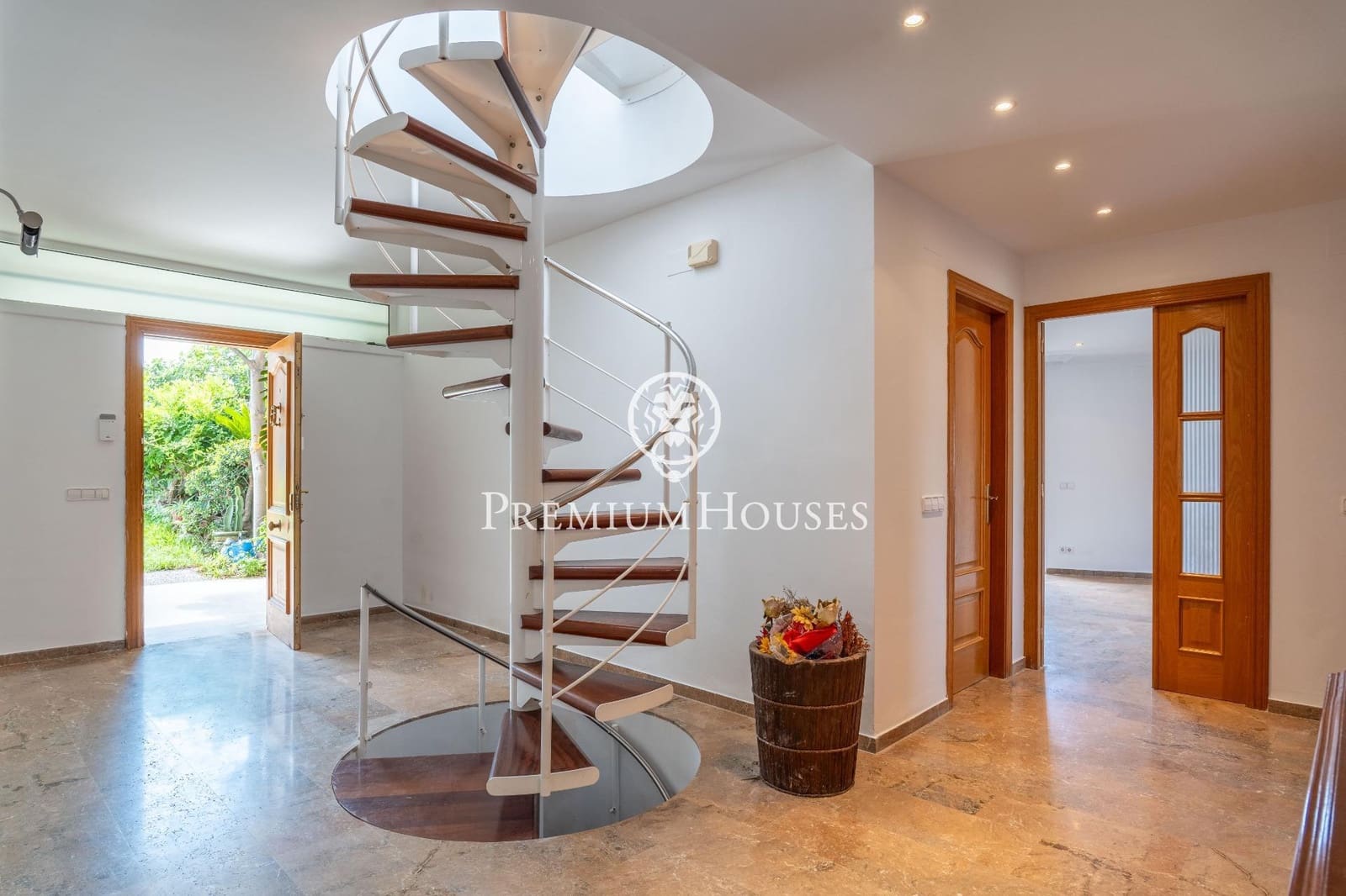 6 soveværelse Villa til salg i Sitges med swimmingpool garage - € 900.000 (Ref: 8549330)