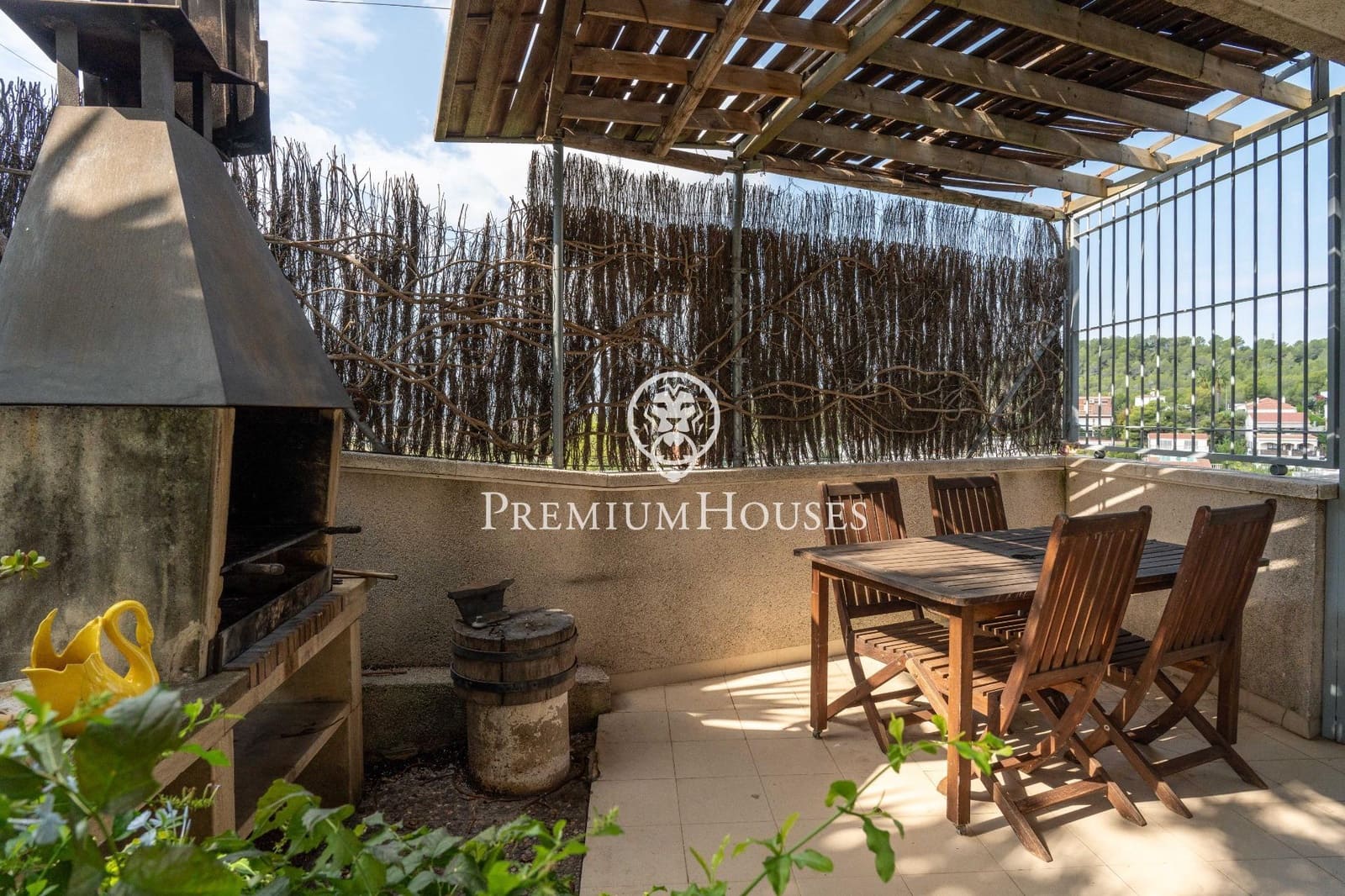 6 soveværelse Villa til salg i Sitges med swimmingpool garage - € 900.000 (Ref: 8549330)