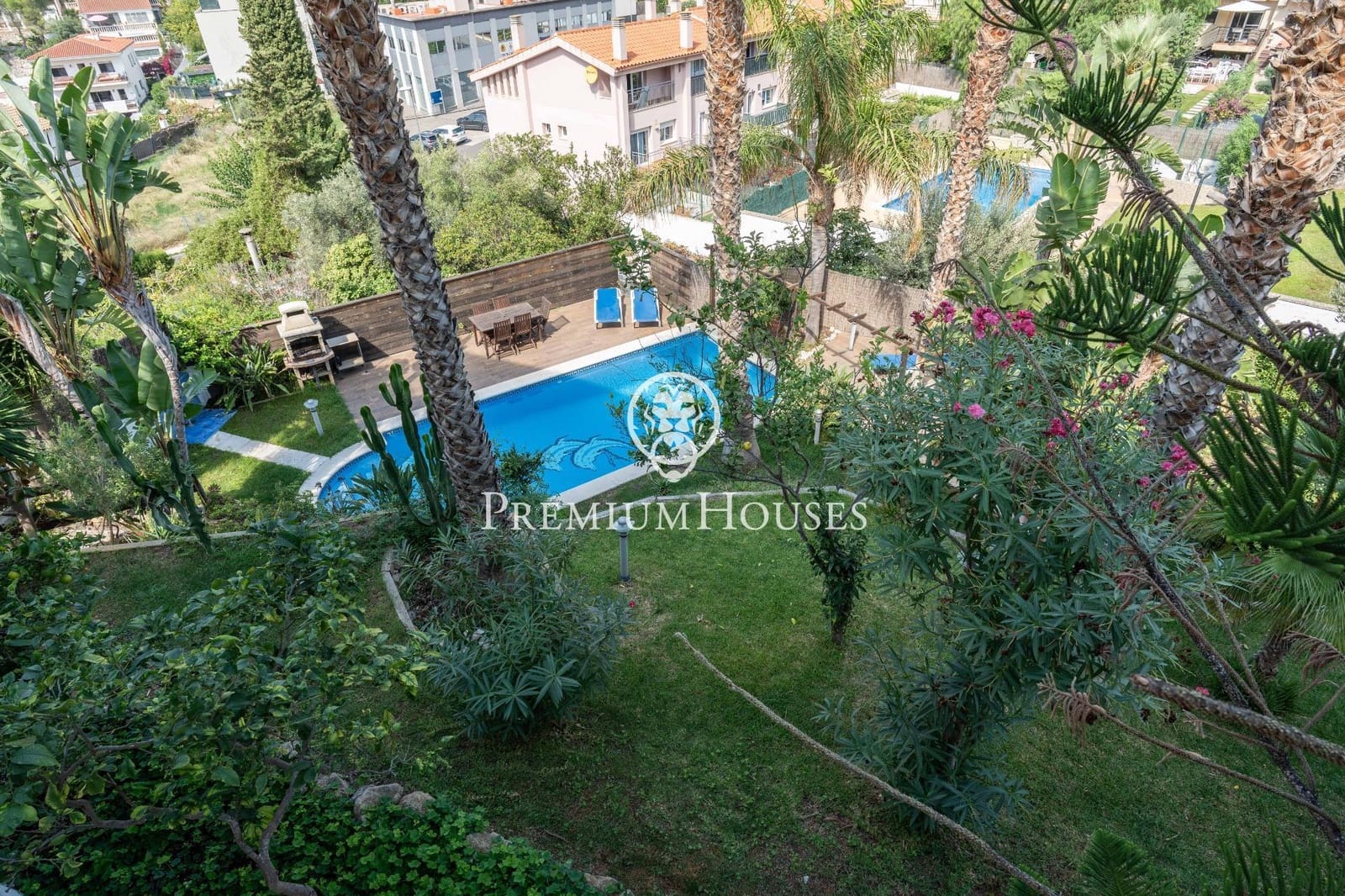 6 soveværelse Villa til salg i Sitges med swimmingpool garage - € 900.000 (Ref: 8549330)