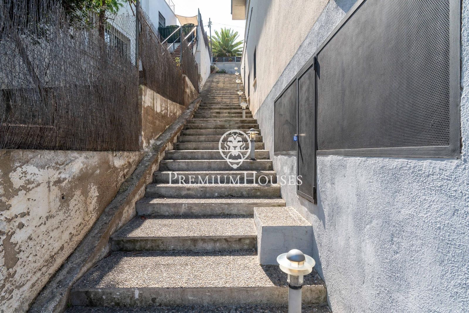 6 soveværelse Villa til salg i Sitges med swimmingpool garage - € 900.000 (Ref: 8549330)