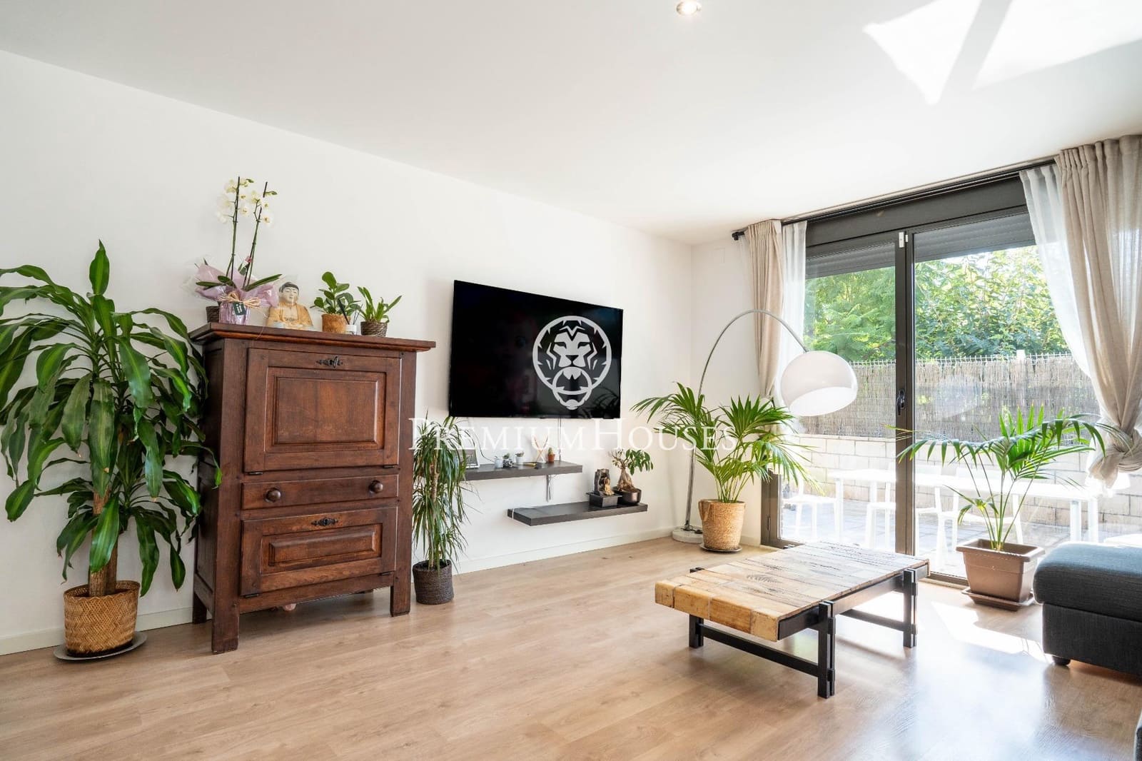 4 soveværelse Byhus til salg i Sitges med swimmingpool - € 760.000 (Ref: 8549331)