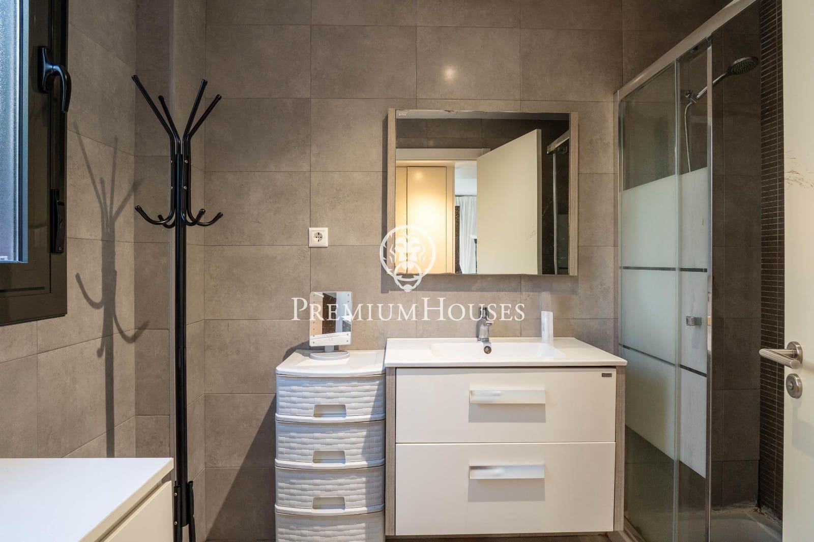 4 soveværelse Byhus til salg i Sitges med swimmingpool - € 760.000 (Ref: 8549331)