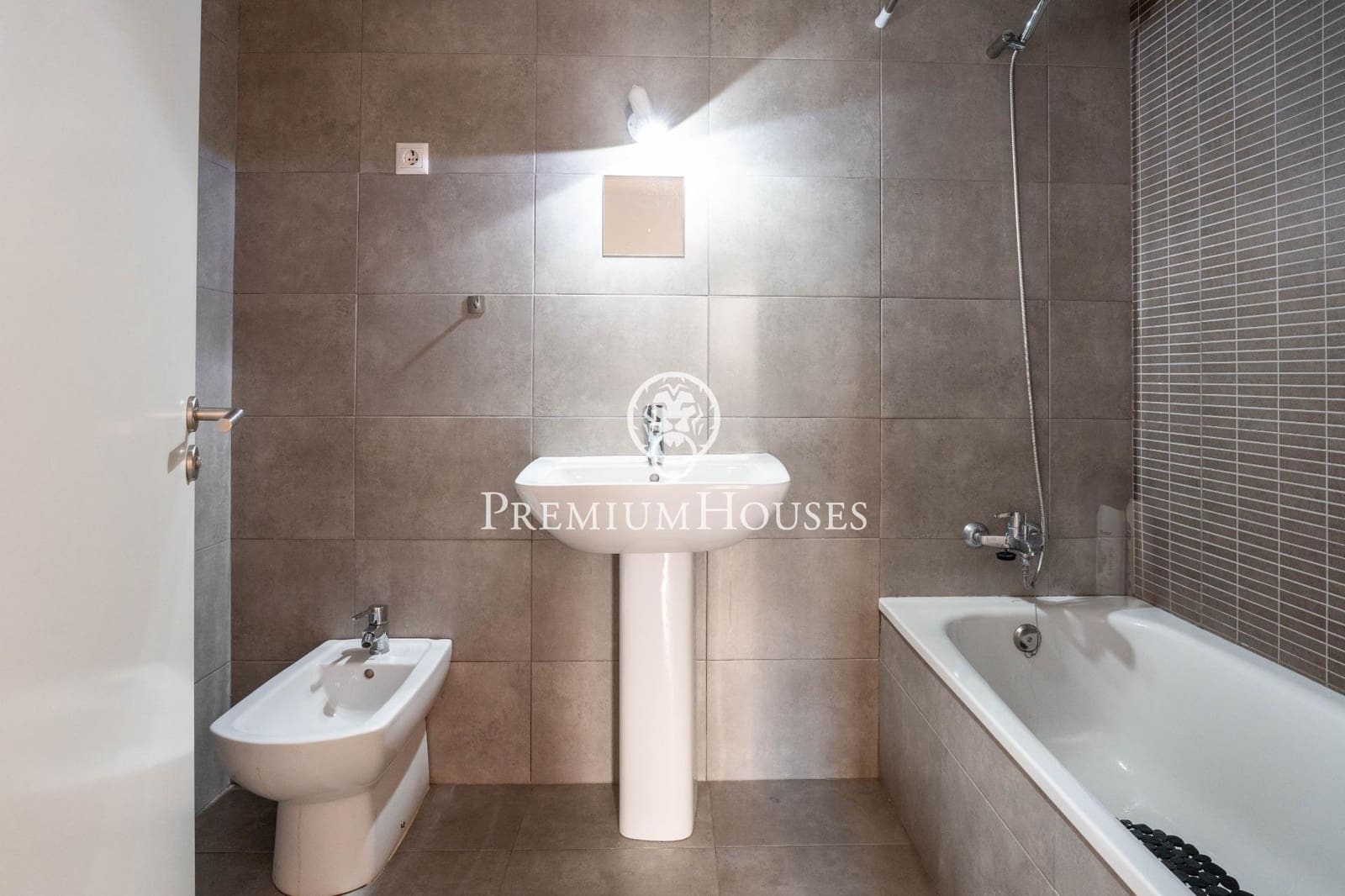 4 soveværelse Byhus til salg i Sitges med swimmingpool - € 760.000 (Ref: 8549331)