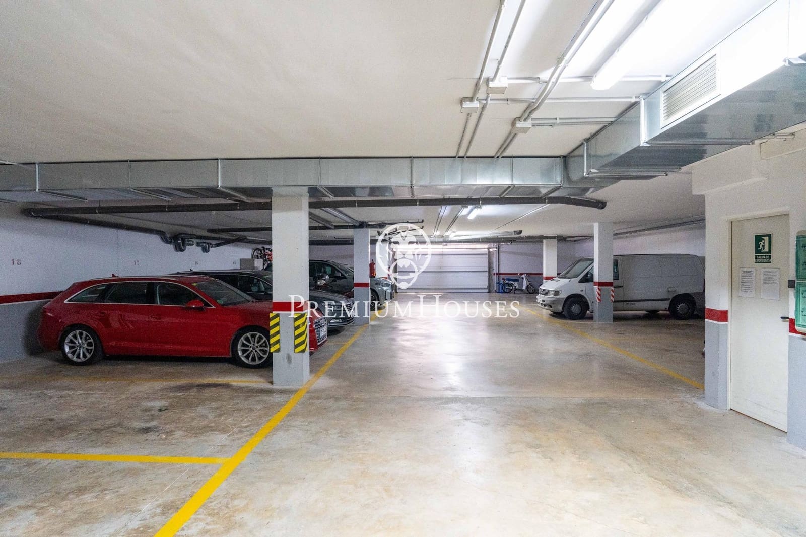 4 soveværelse Byhus til salg i Sitges med swimmingpool - € 760.000 (Ref: 8549331)