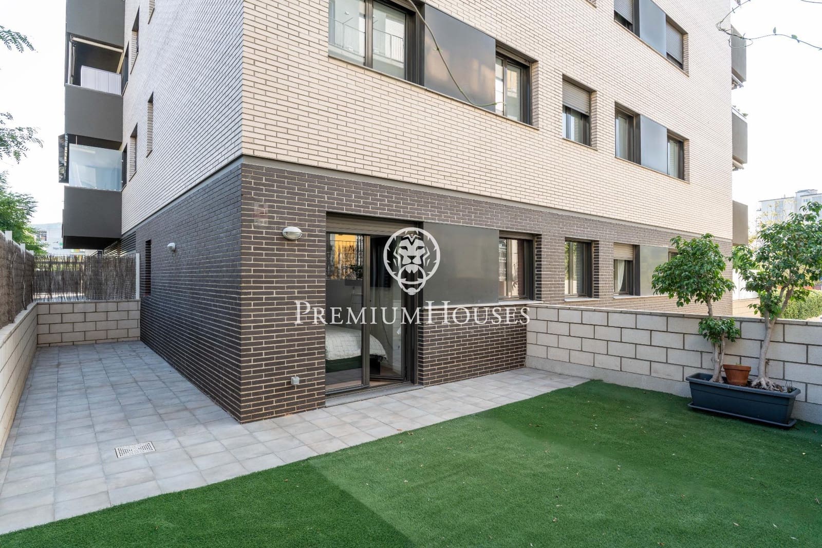 4 soveværelse Byhus til salg i Sitges med swimmingpool - € 760.000 (Ref: 8549331)