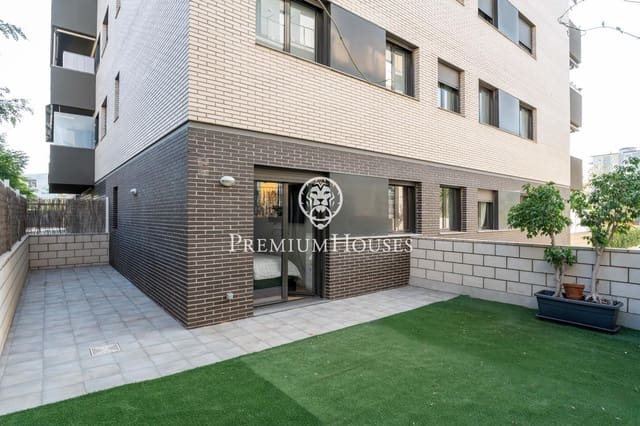 4 bedroom Townhouse for sale in Sitges with pool - € 760,000 (Ref: 8549331)