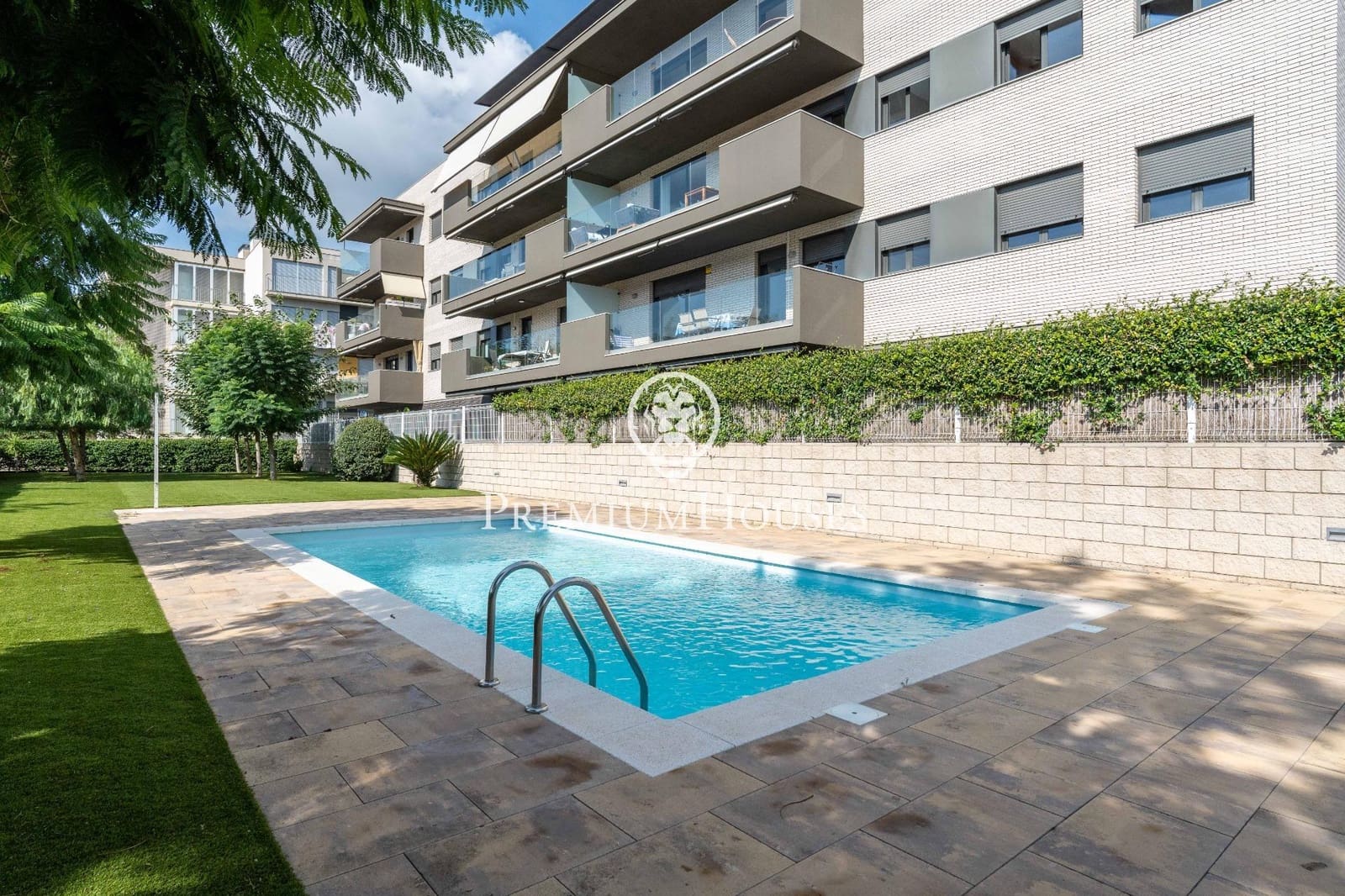 4 soveværelse Byhus til salg i Sitges med swimmingpool - € 760.000 (Ref: 8549331)