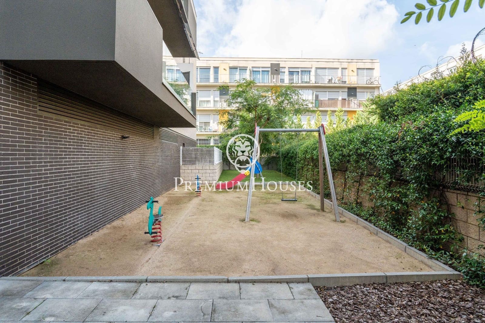 4 soveværelse Byhus til salg i Sitges med swimmingpool - € 760.000 (Ref: 8549331)