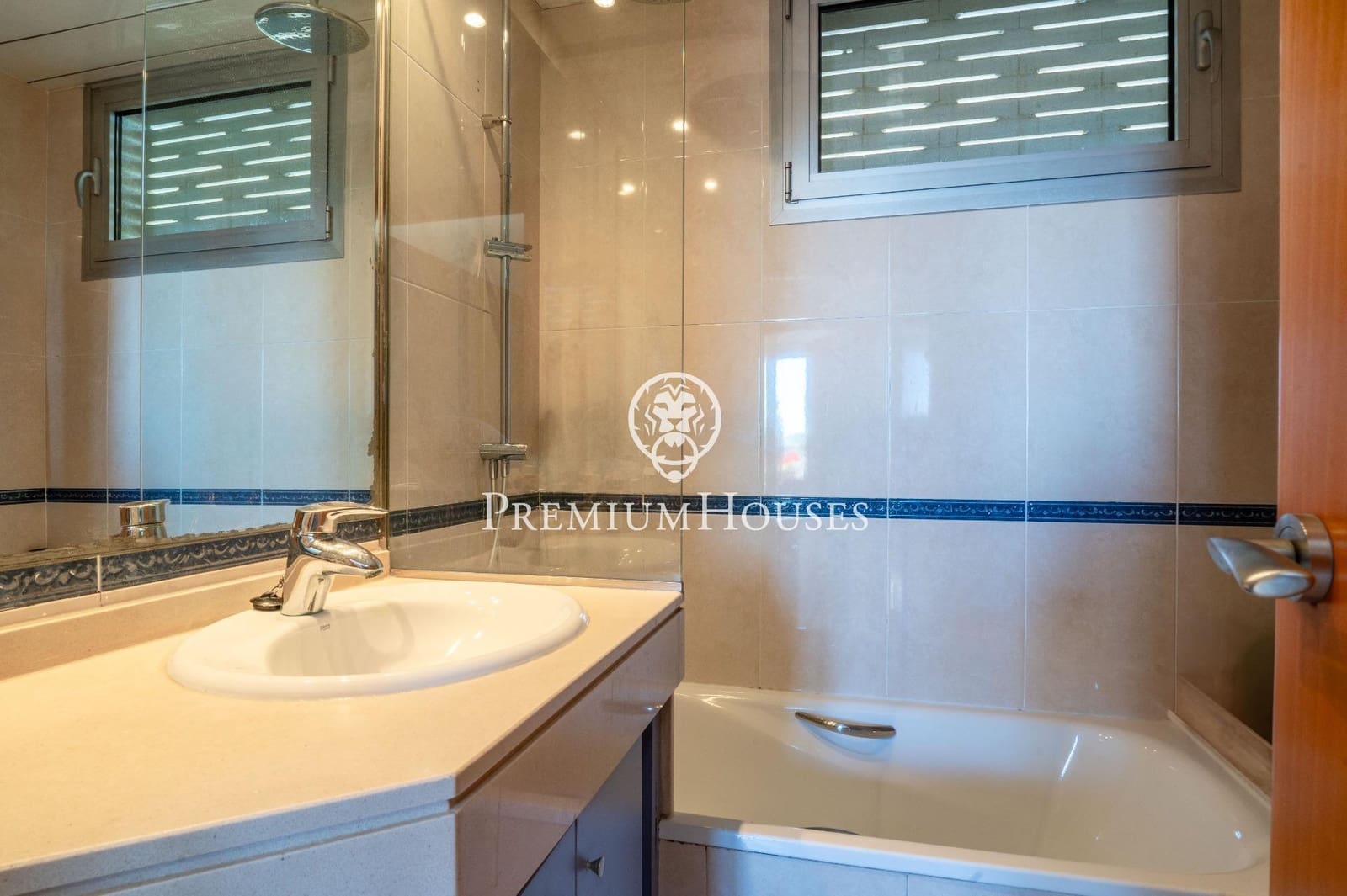 3 sovrum Lägenhet till salu i Sant Pere de Ribes med pool - 600 000 € (Ref: 8570552)