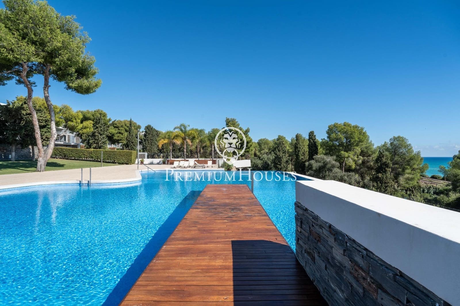 3 sovrum Lägenhet till salu i Sant Pere de Ribes med pool - 600 000 € (Ref: 8570552)