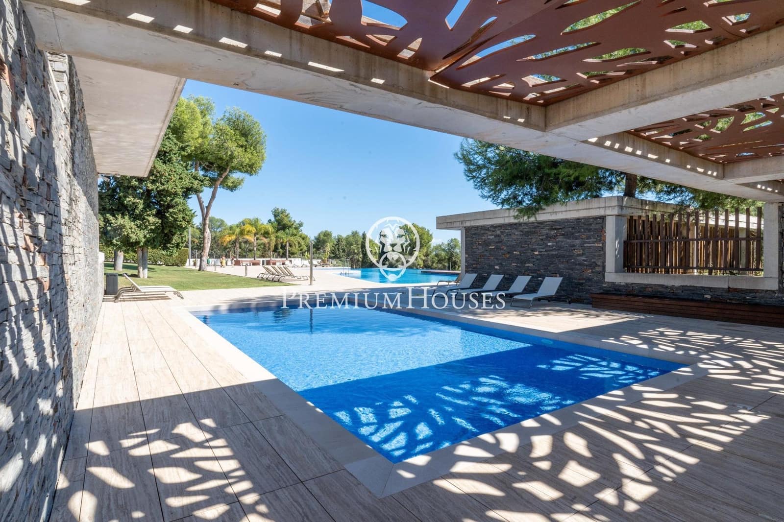 3 sovrum Lägenhet till salu i Sant Pere de Ribes med pool - 600 000 € (Ref: 8570552)