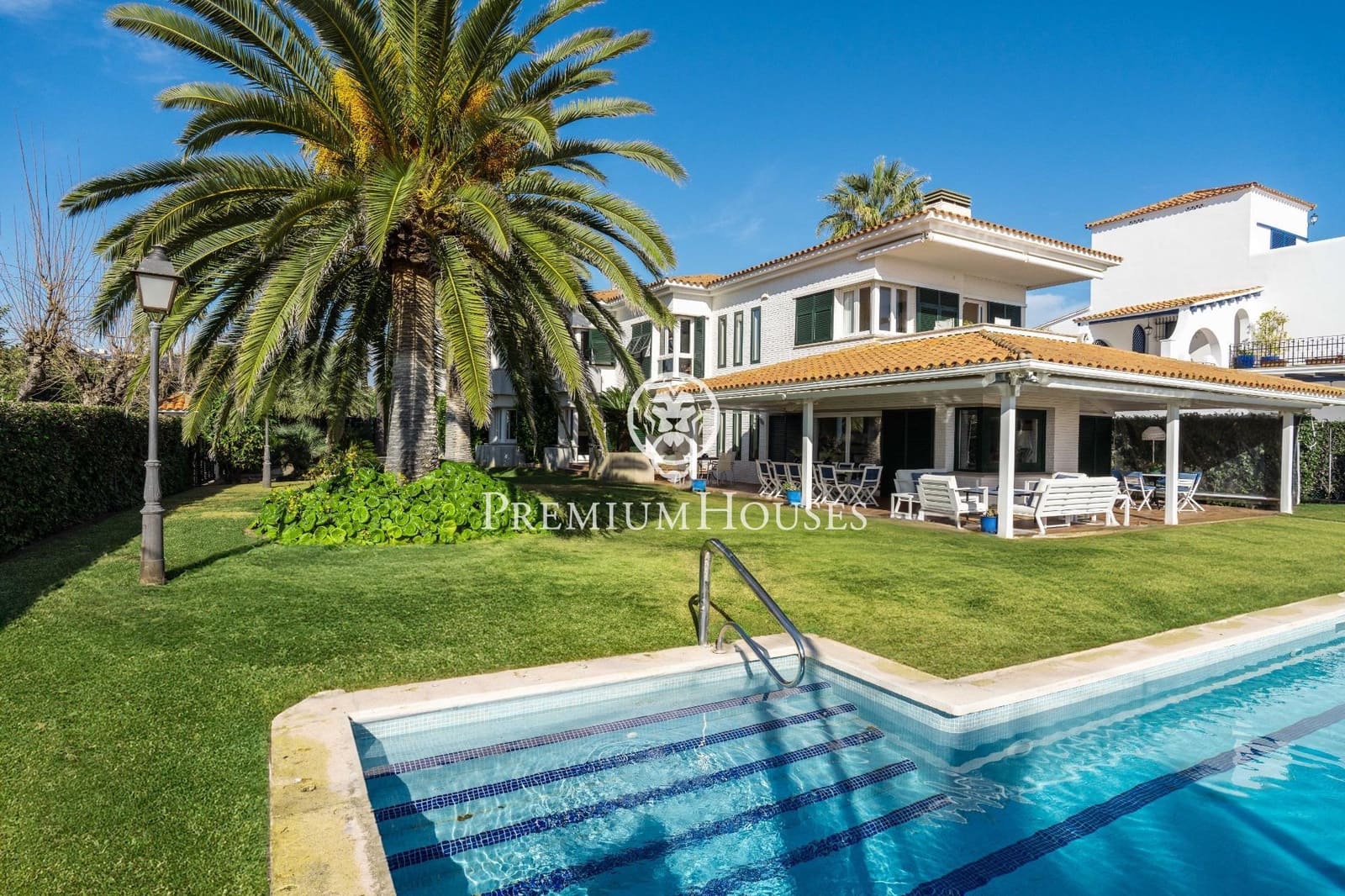 6 sypialnia Willa na sprzedaż w Sitges z basenem - 6 700 000 € (Ref: 8584386)