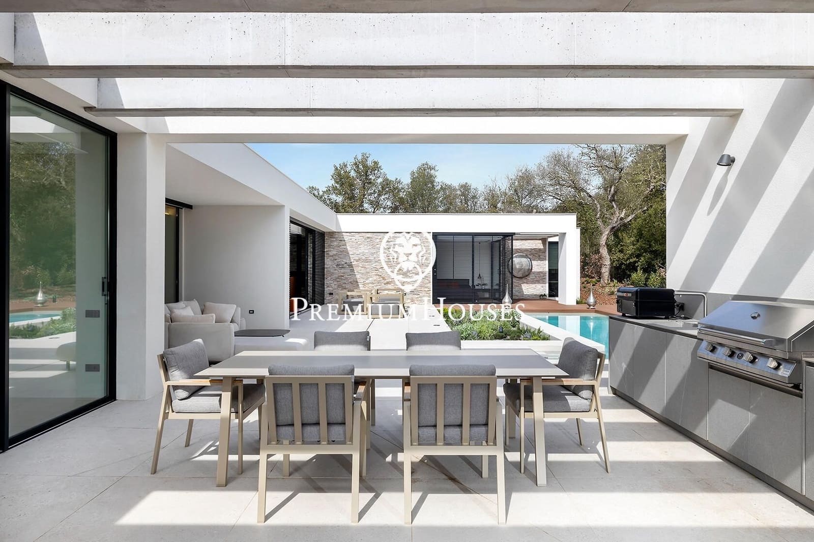 4 bedroom Villa for sale in Girona city with pool € 5,500,000 (Ref