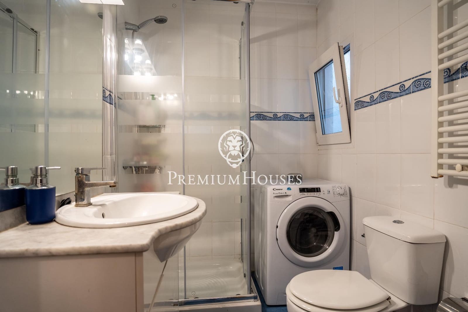 3 soveværelse Penthouse til salg i Gava med swimmingpool - € 495.000 (Ref: 8597260)