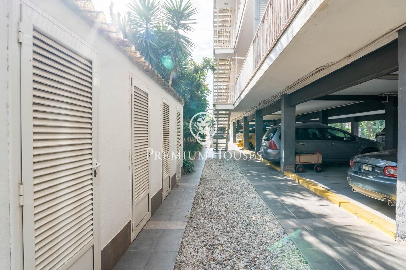 3 soveværelse Penthouse til salg i Gava med swimmingpool - € 495.000 (Ref: 8597260)