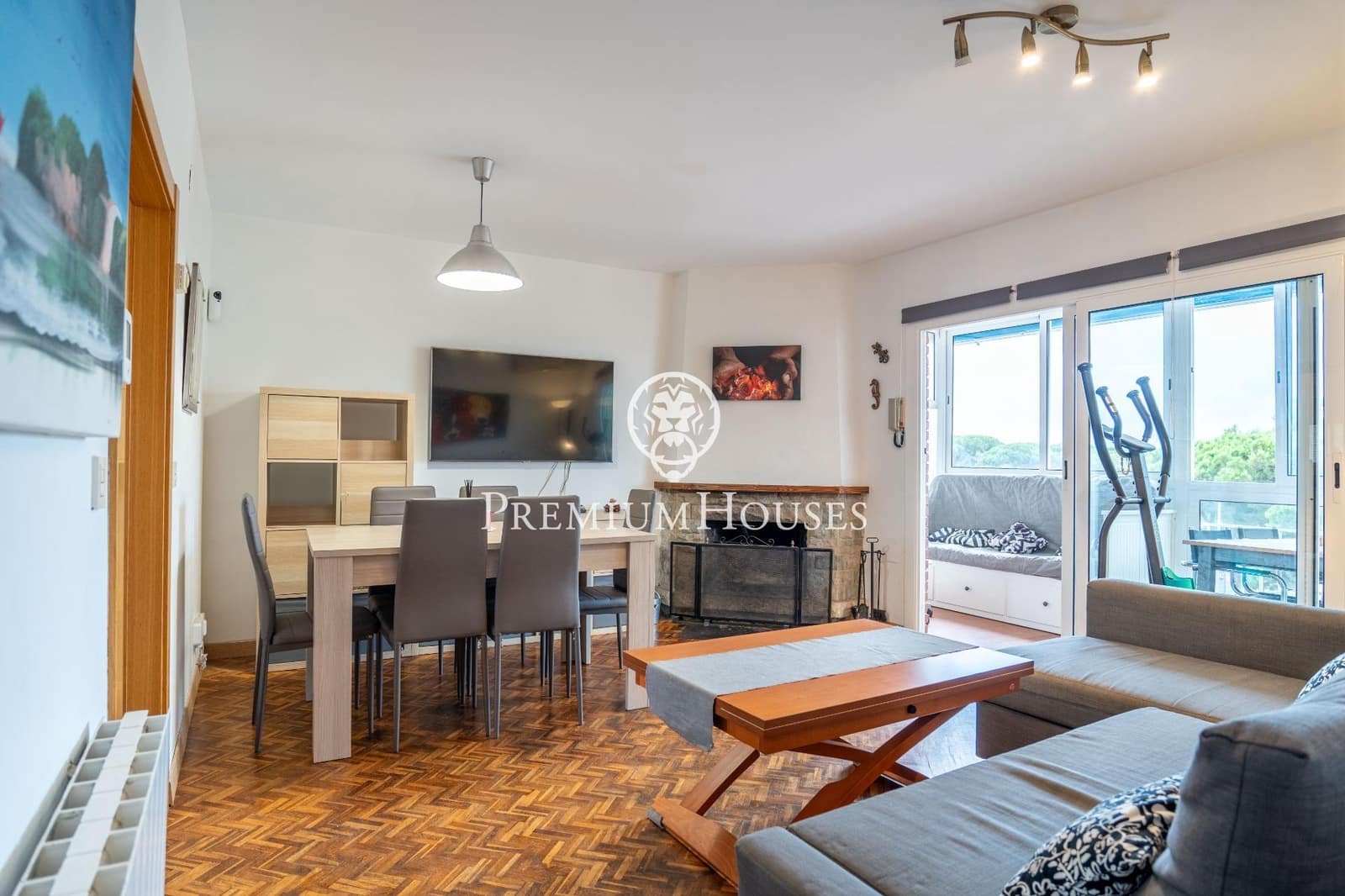 3 soveværelse Penthouse til salg i Gava med swimmingpool - € 495.000 (Ref: 8597260)