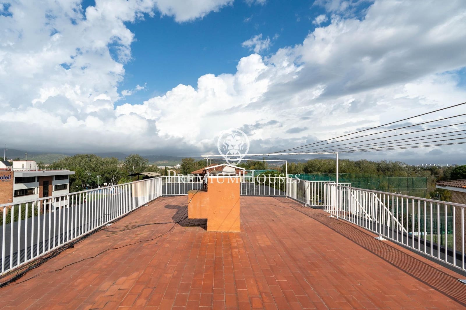 3 soveværelse Penthouse til salg i Gava med swimmingpool - € 495.000 (Ref: 8597260)